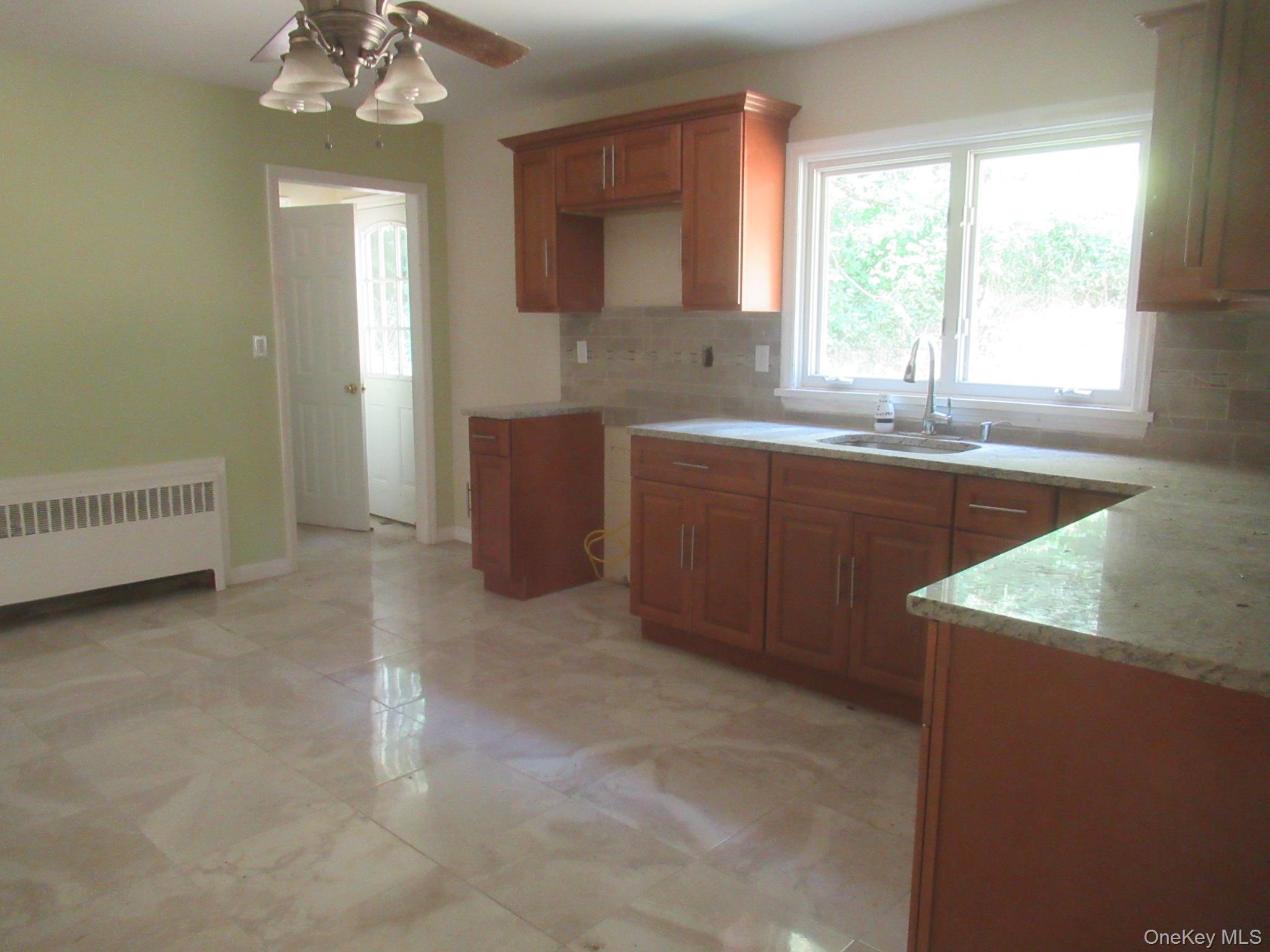 33 Meadow Avenue, Chester, NY 10918