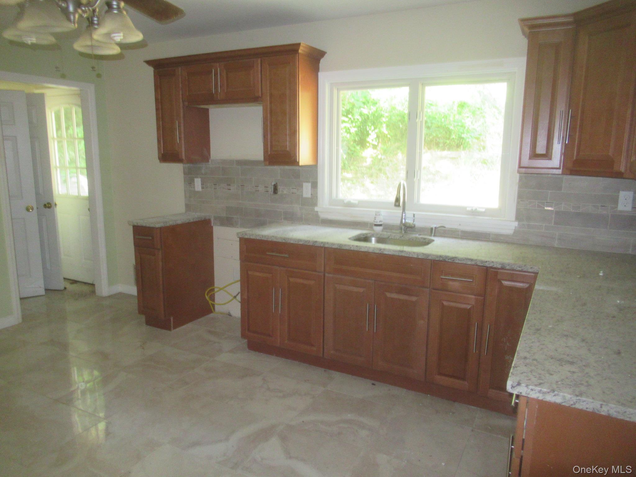 33 Meadow Avenue, Chester, NY 10918