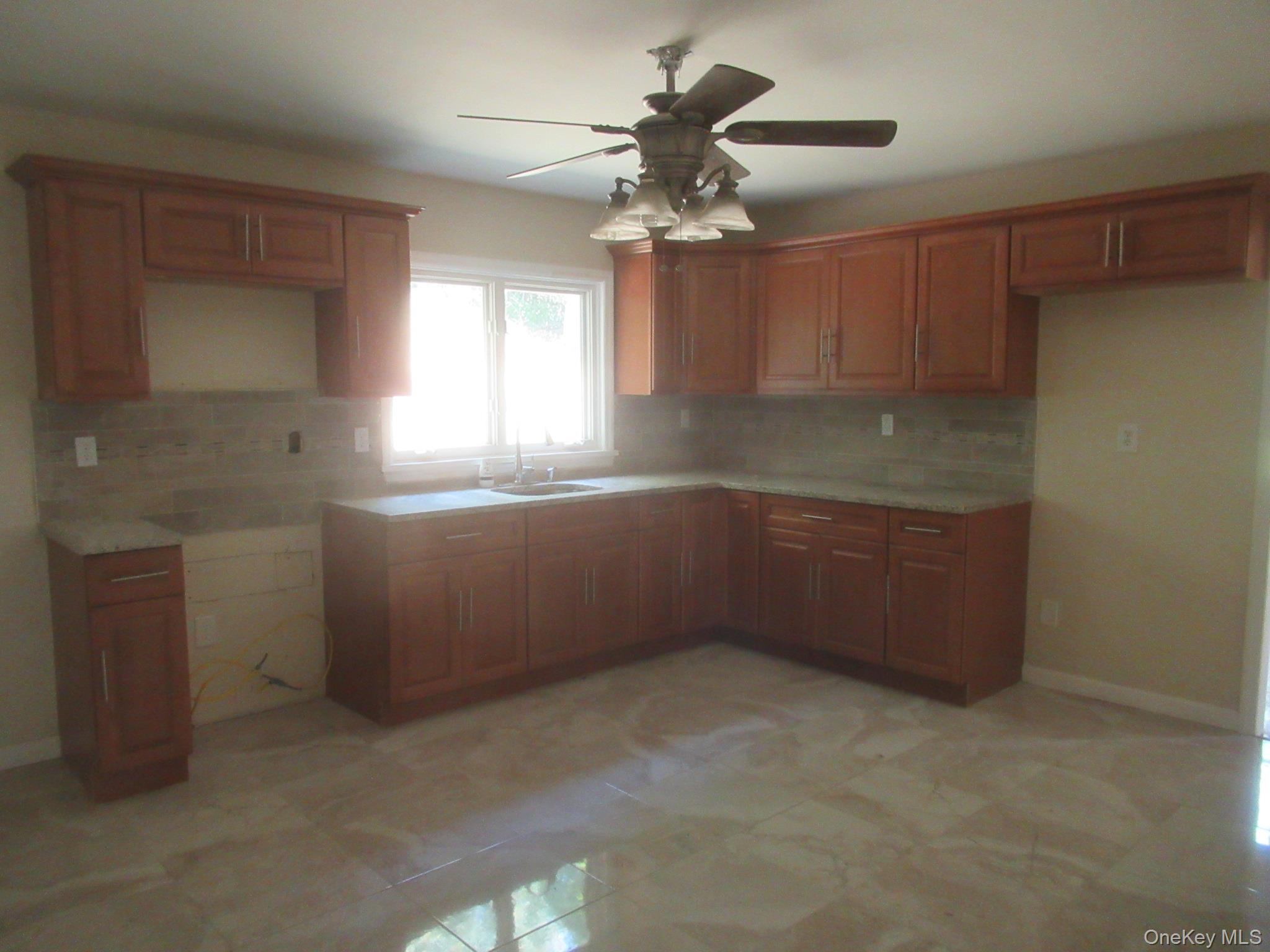 33 Meadow Avenue, Chester, NY 10918