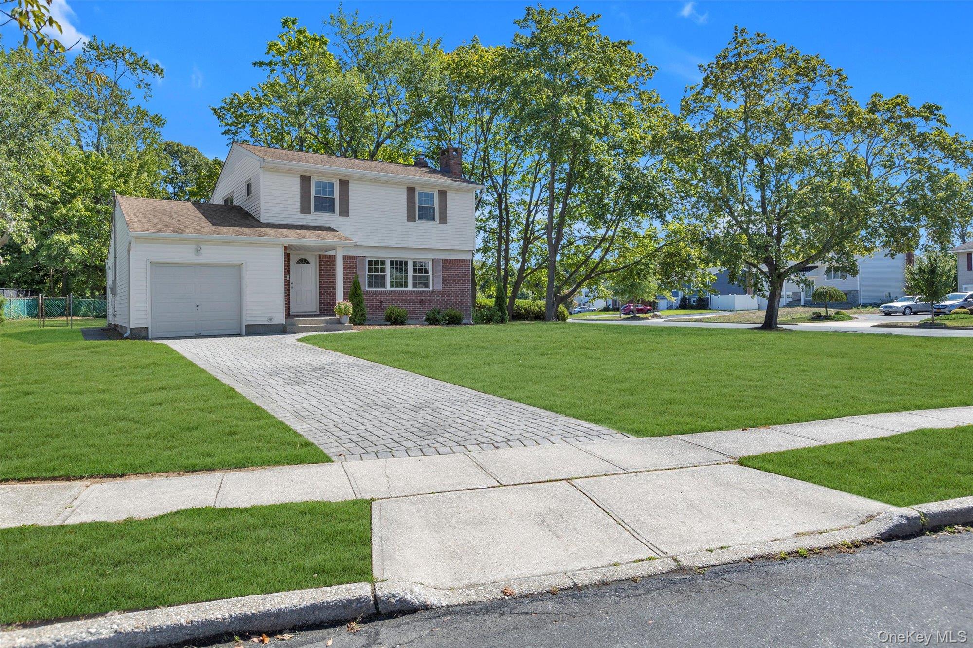 1 Spencer Way, Kings Park, NY 11754