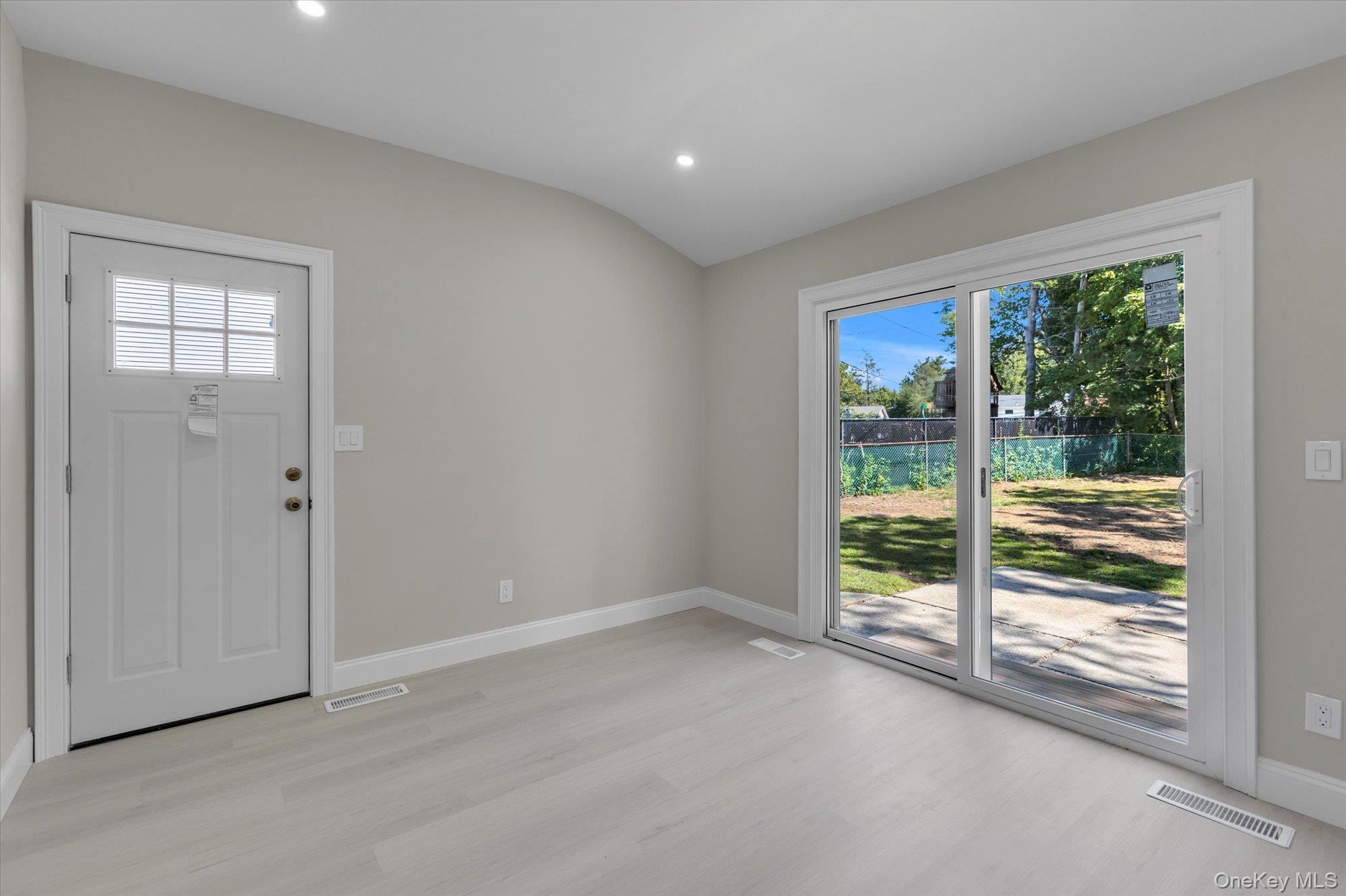 1 Spencer Way, Kings Park, NY 11754