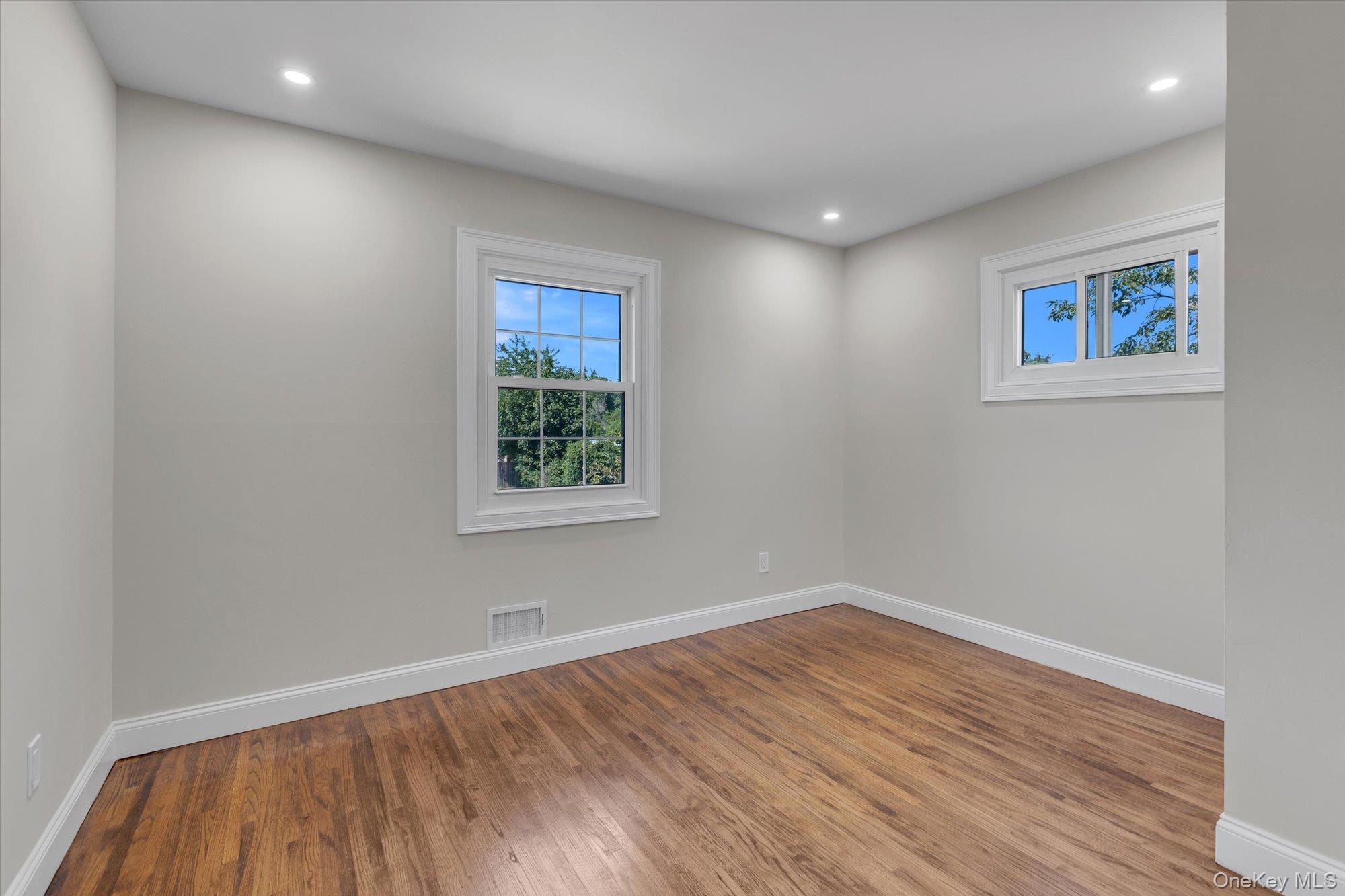 1 Spencer Way, Kings Park, NY 11754