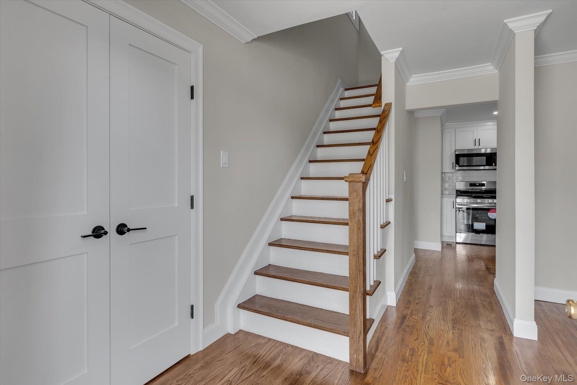 1 Spencer Way, Kings Park, NY 11754