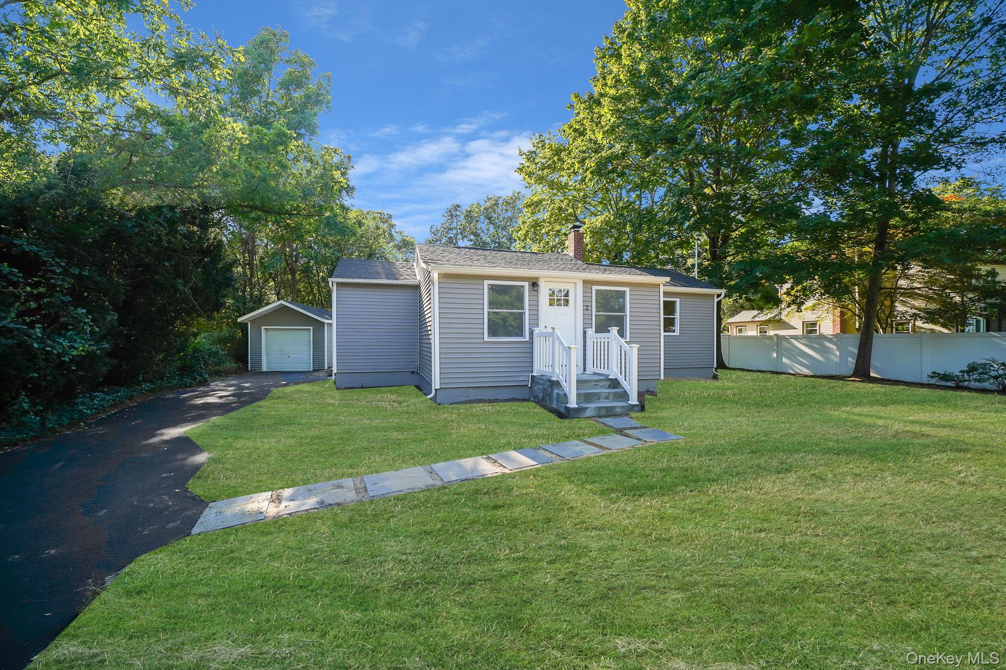 2 Myrtle Lane, Coram, NY 11727