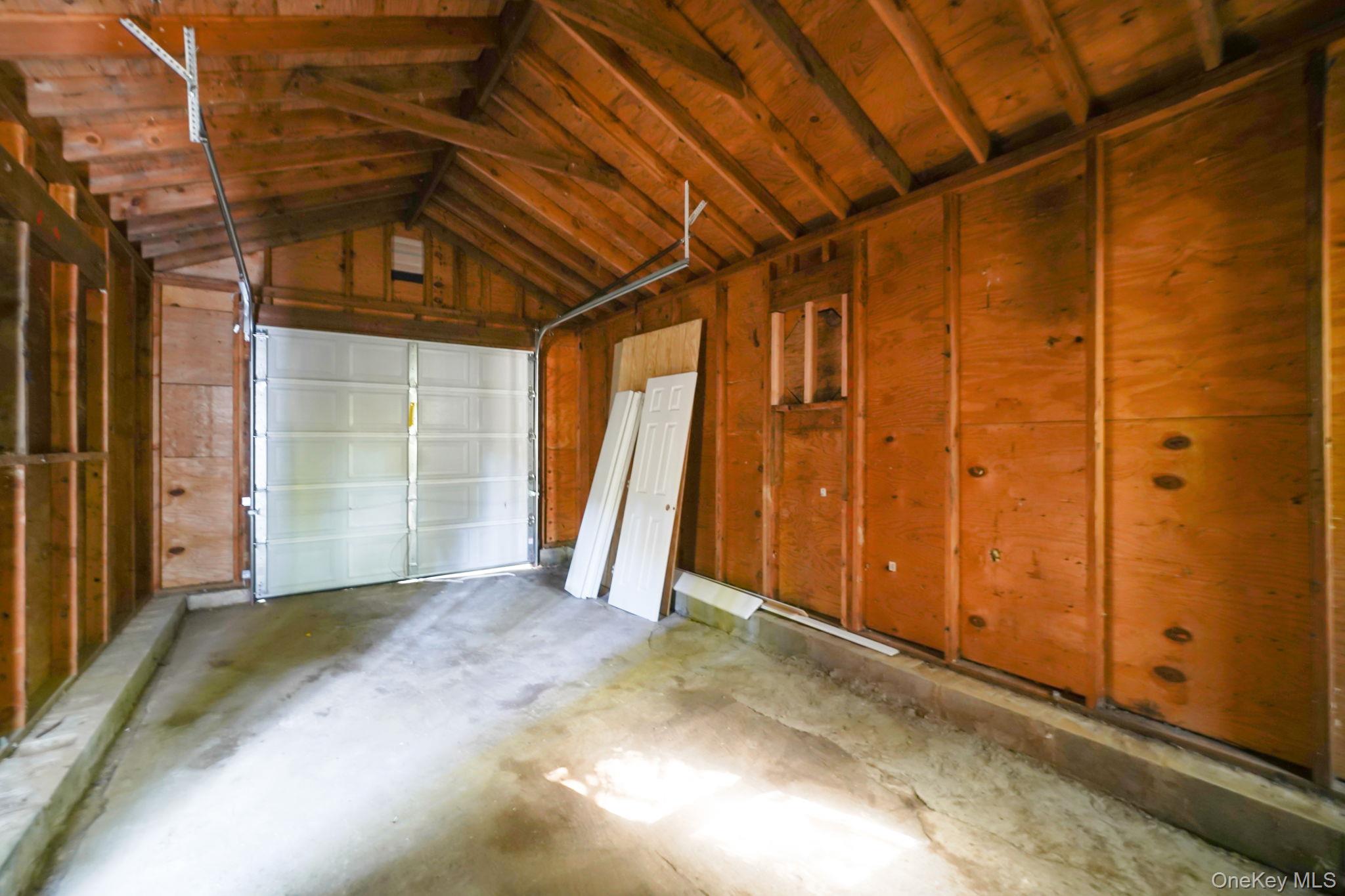 2 Myrtle Lane, Coram, NY 11727