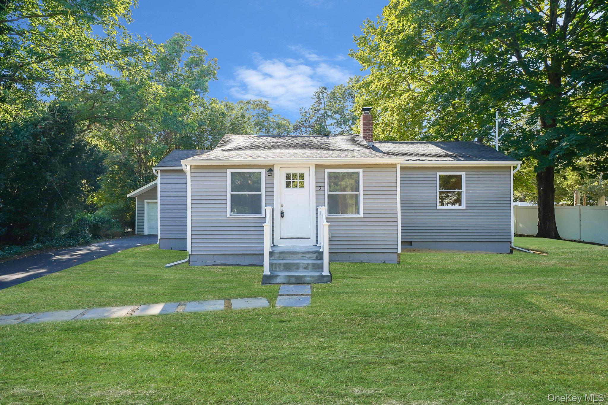 2 Myrtle Lane, Coram, NY 11727