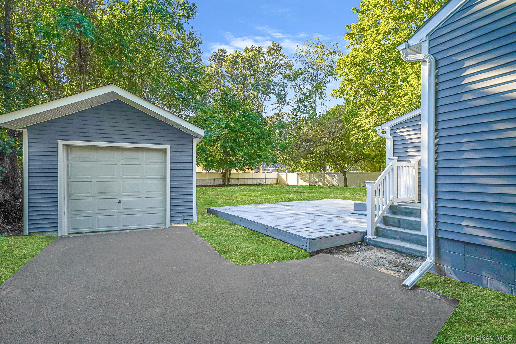 2 Myrtle Lane, Coram, NY 11727