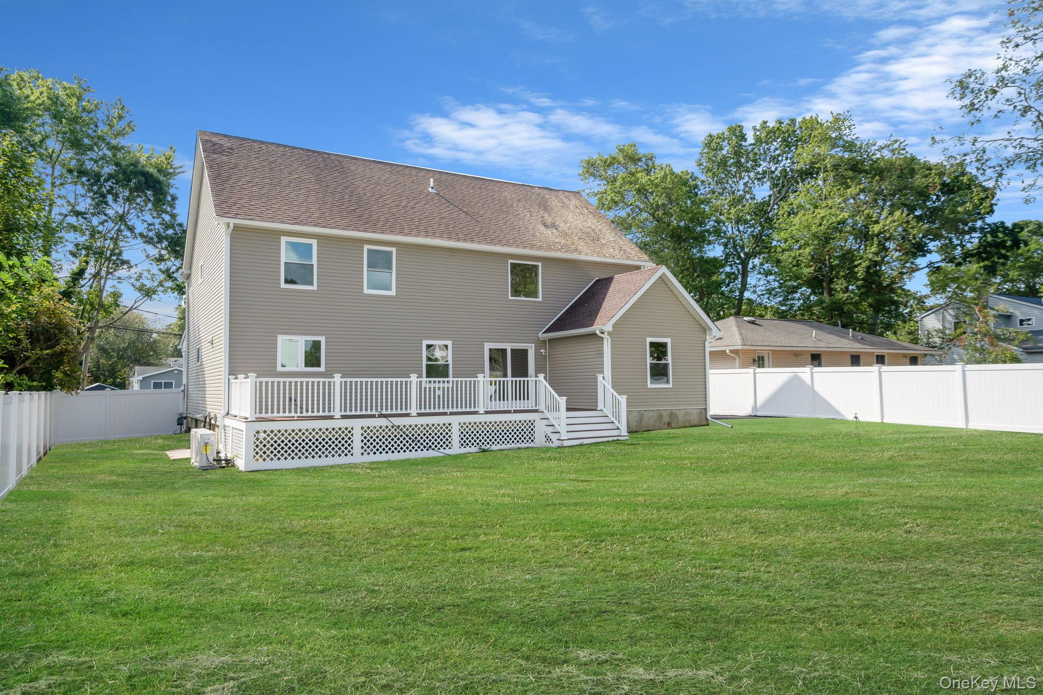 19 Marianna Place, East Islip, NY 11730