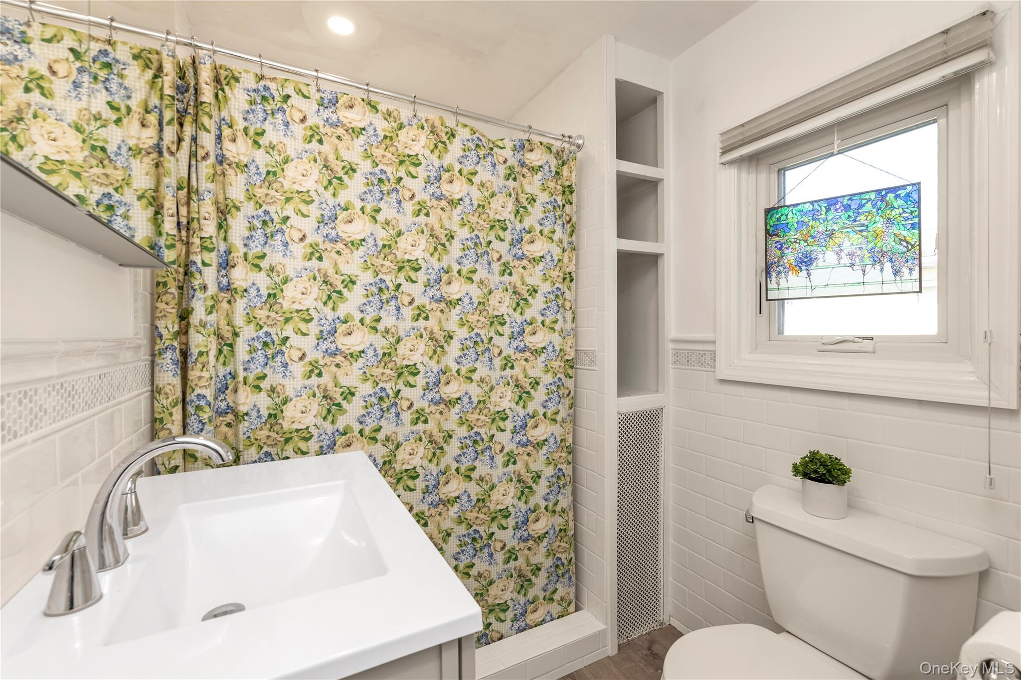 19 Plainfield Avenue, East Rockaway, NY 11518