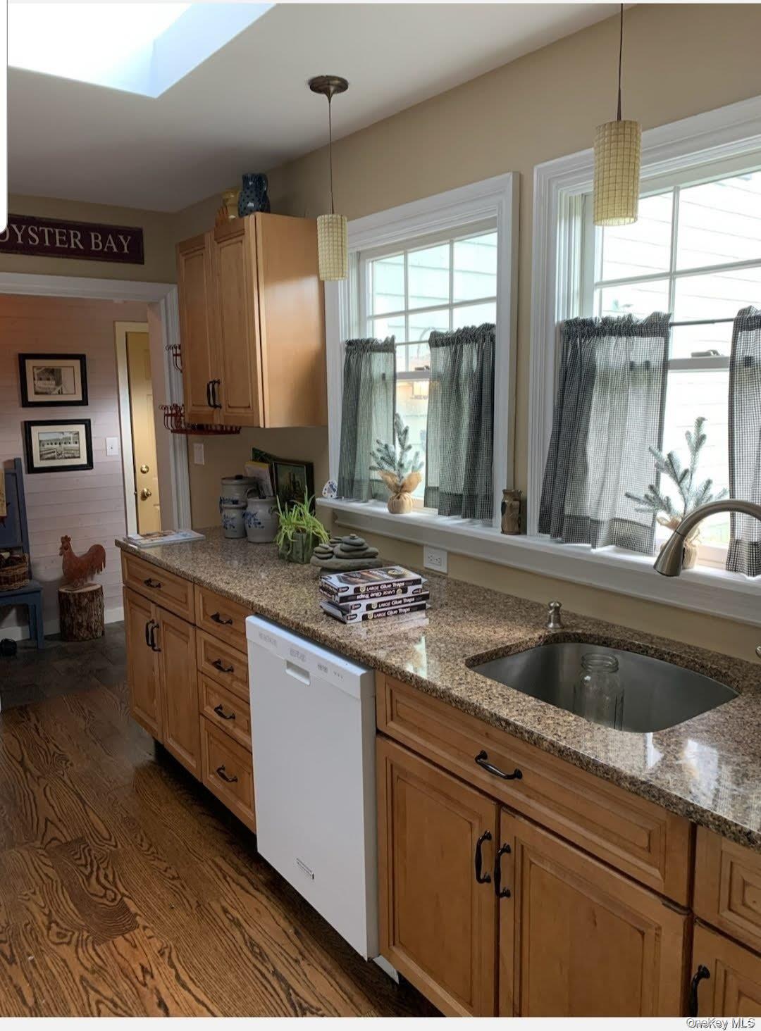 188 W Main Street, Oyster Bay, NY 11771