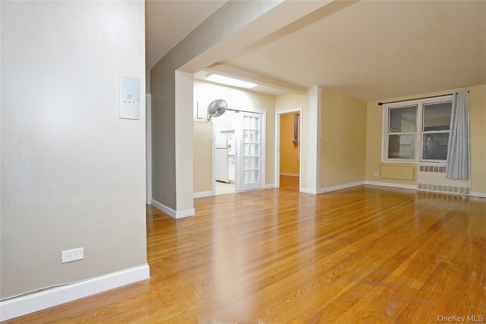63-45 Saunders Street # 3G, Rego Park, NY 11374