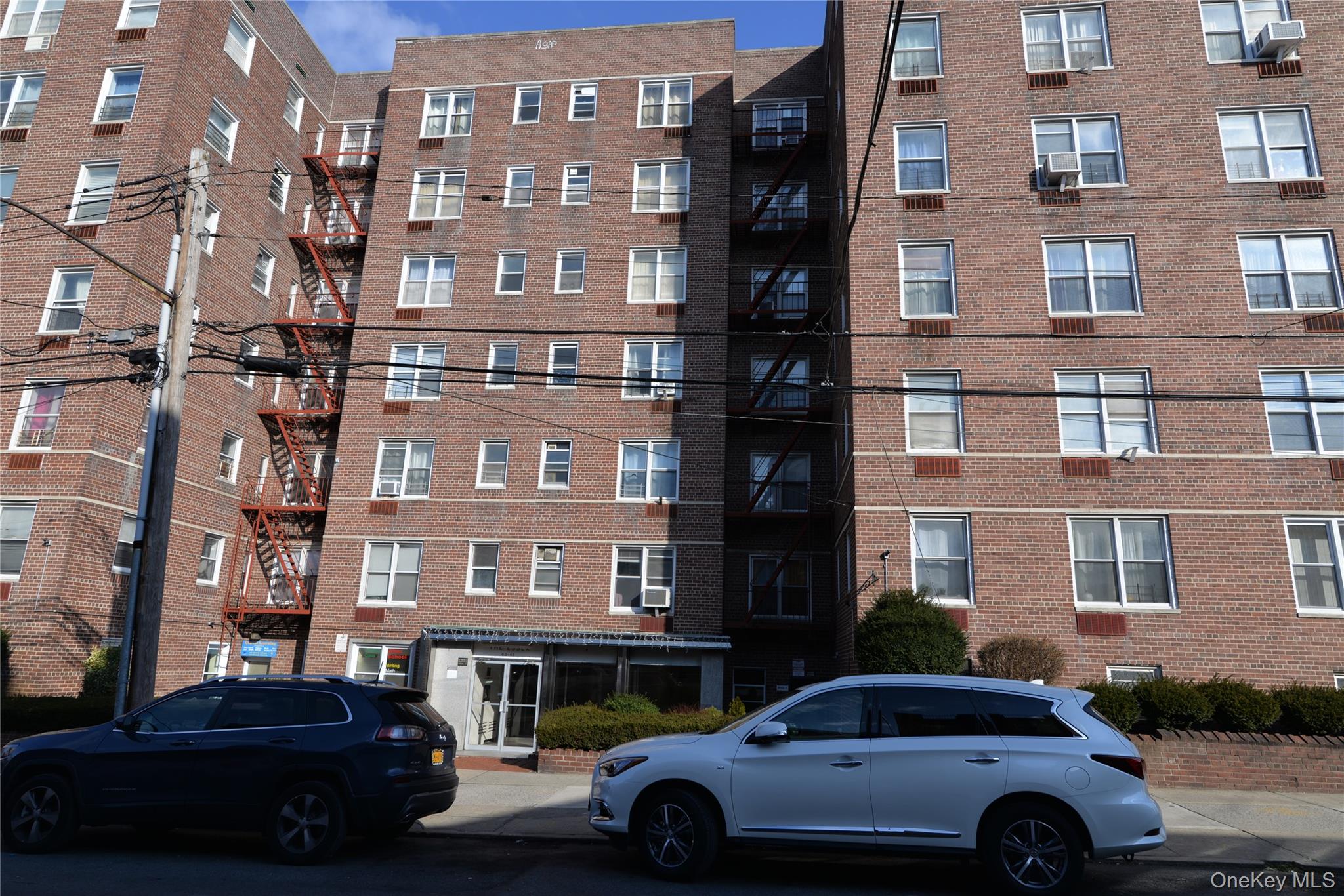 63-45 Saunders Street # 3G, Rego Park, NY 11374