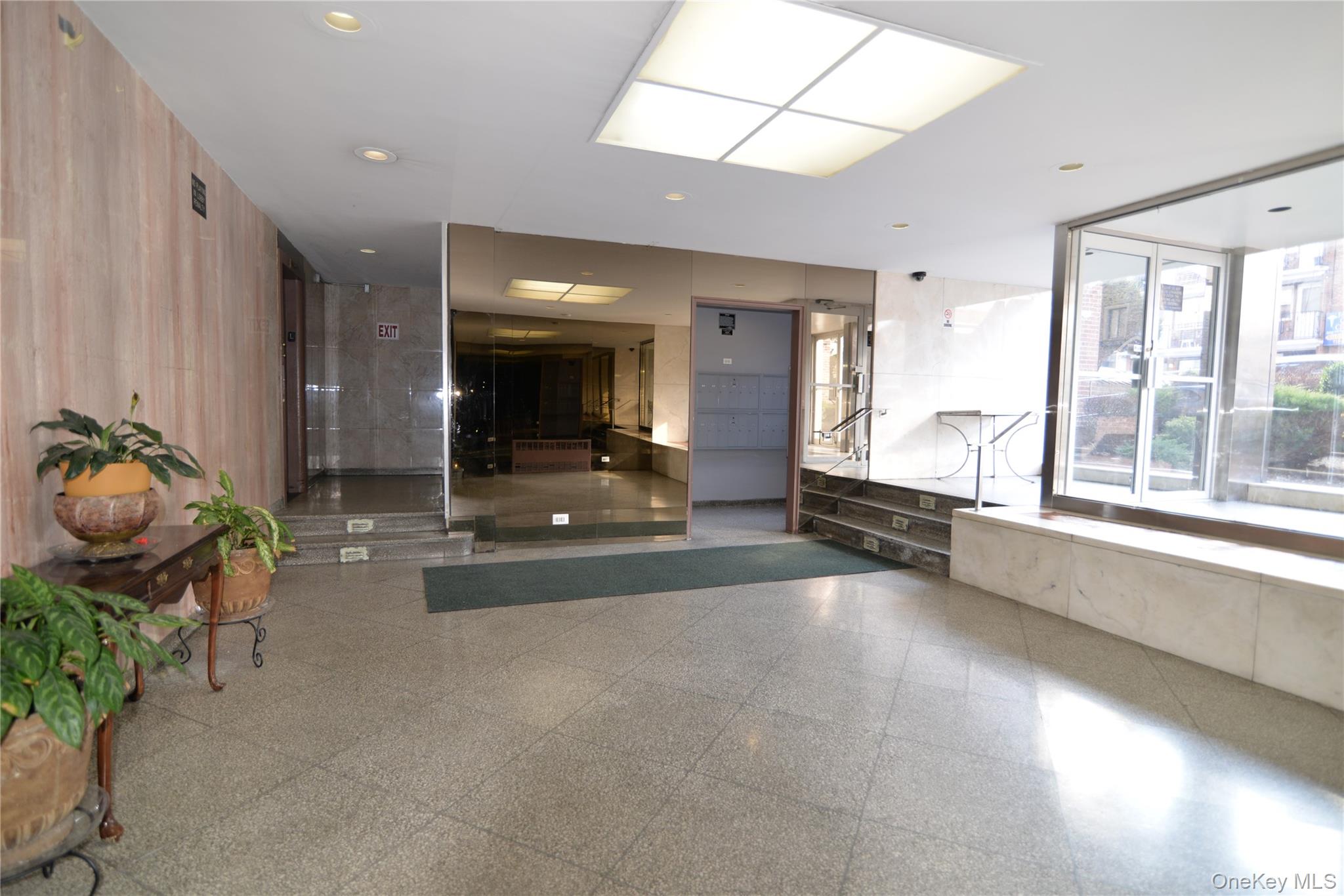 63-45 Saunders Street # 3G, Rego Park, NY 11374