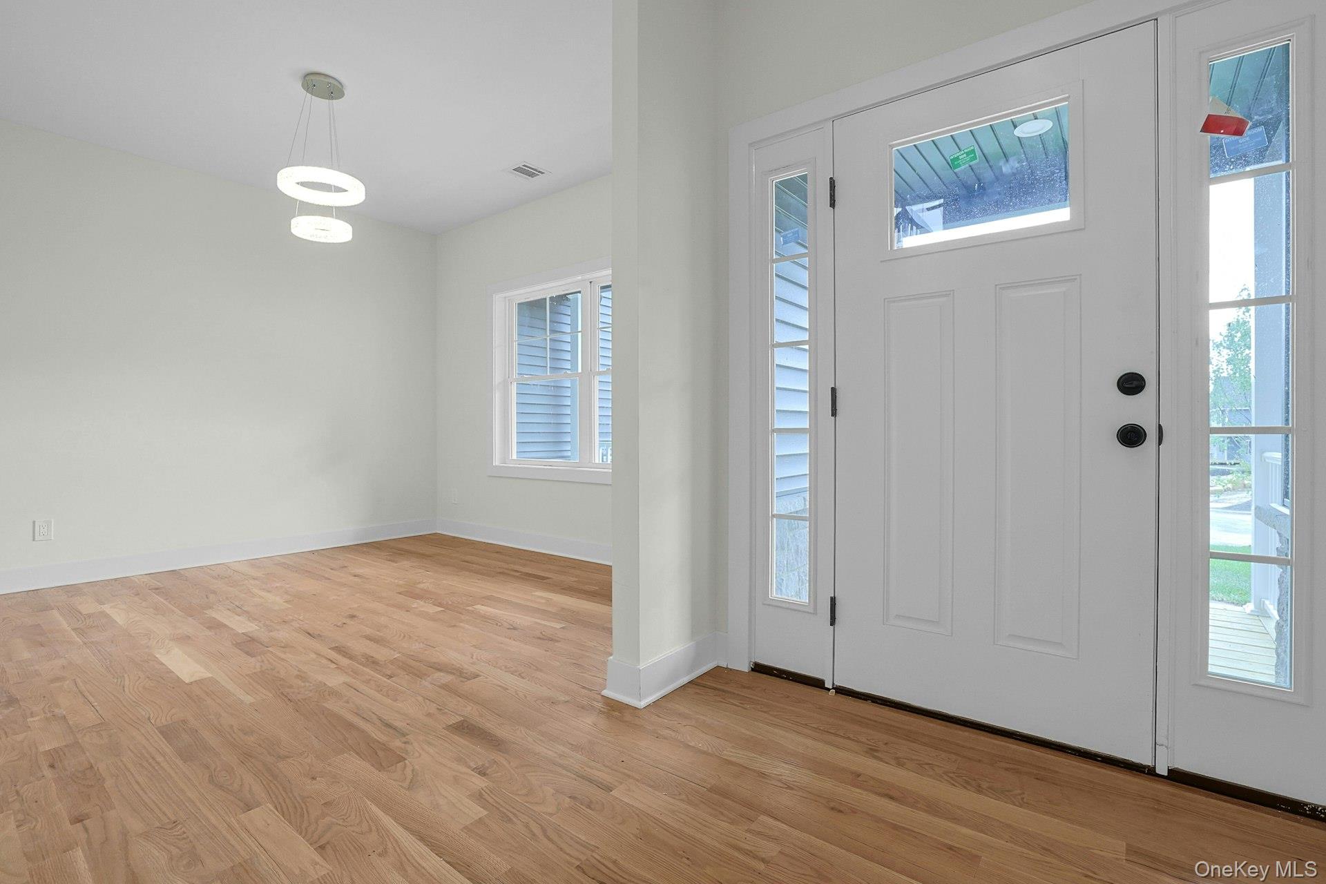 86 Frank Street, New Windsor, NY 12553