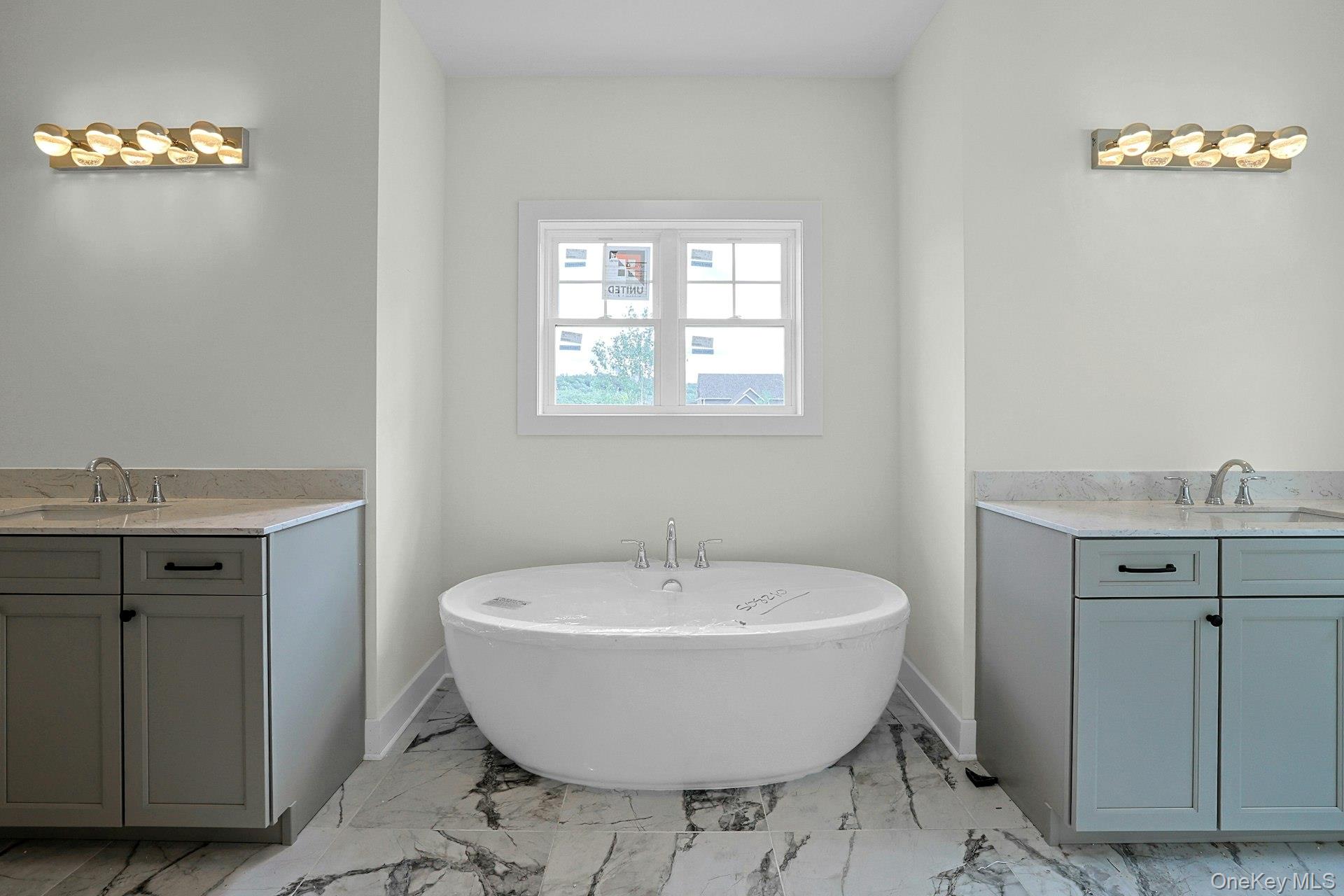 86 Frank Street, New Windsor, NY 12553