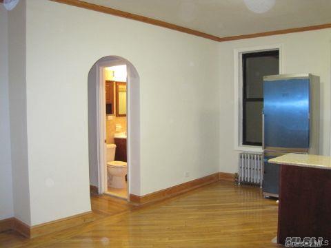 4333 48th Street # 1A, Sunnyside, NY 11104