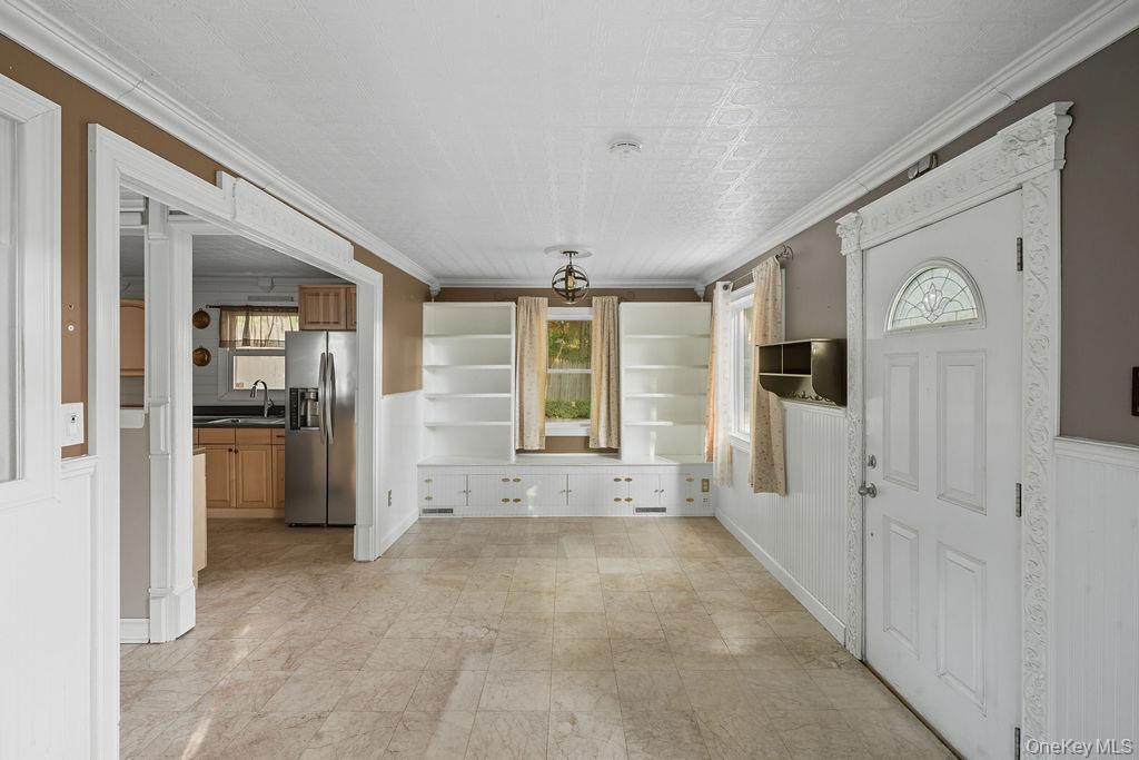 230 Lakeside Trail, Ridge, NY 11961