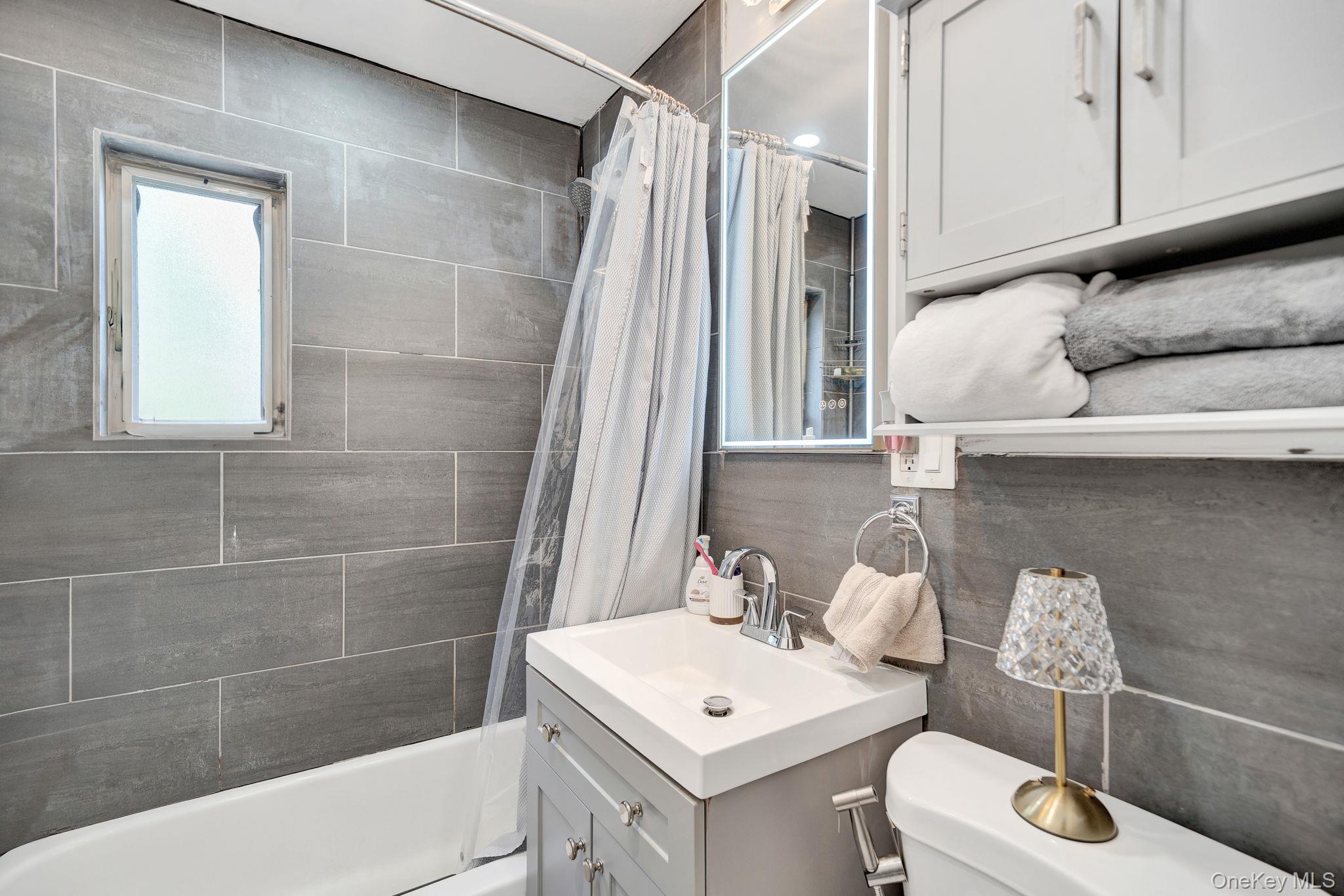 224-17 Hillside Avenue # Upper, Queens Village, NY 11427