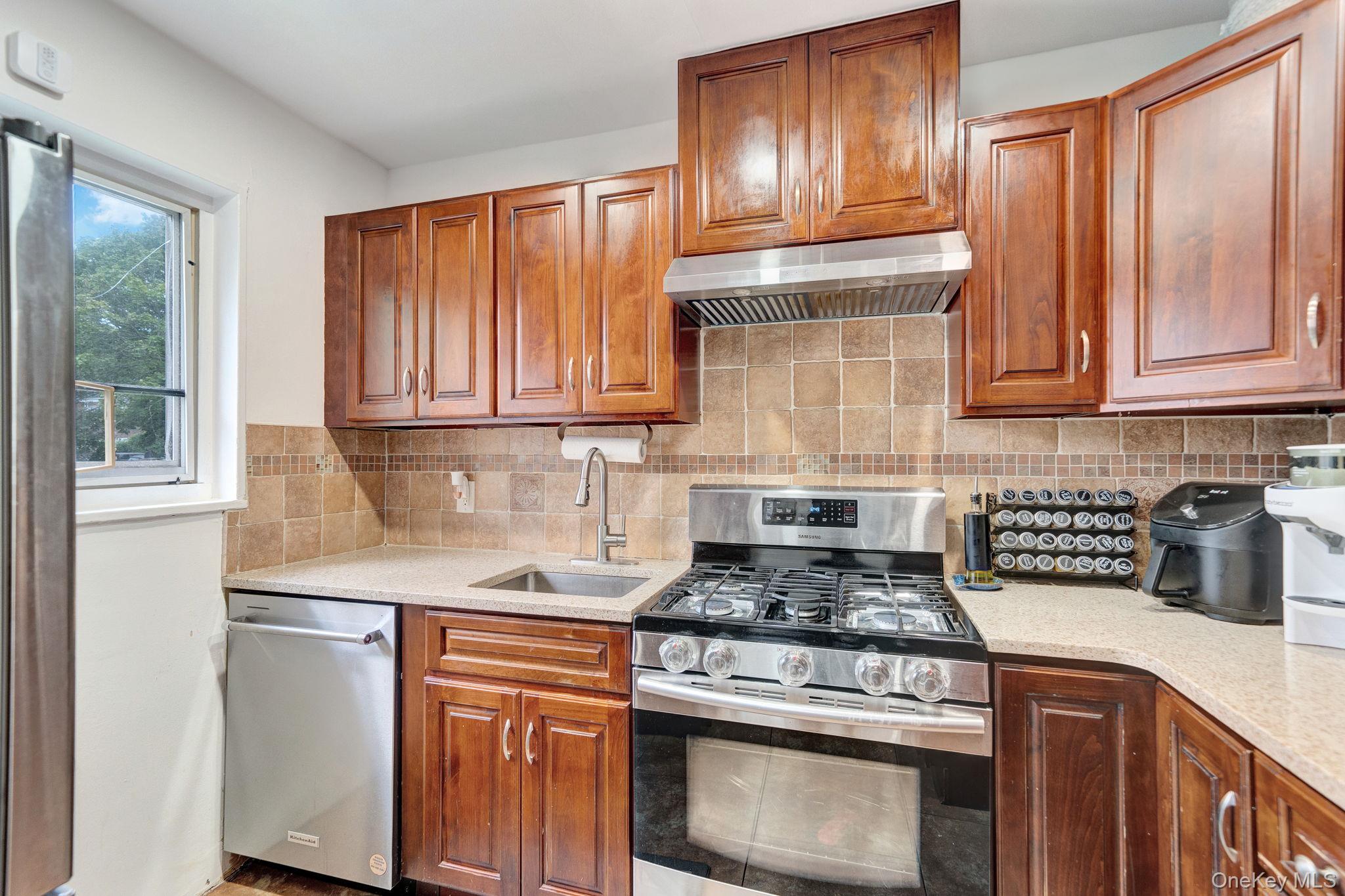 224-17 Hillside Avenue # Upper, Queens Village, NY 11427