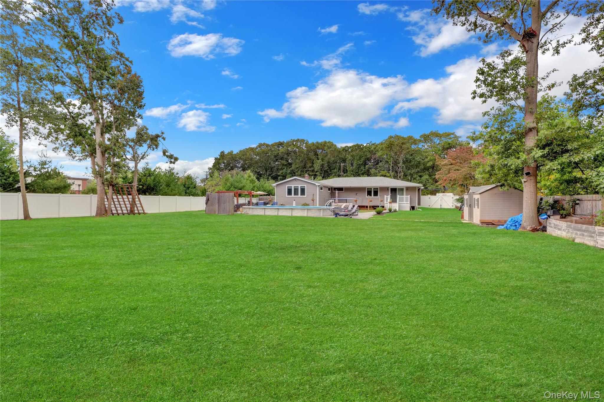 627 Sycamore Avenue, Bohemia, NY 11716