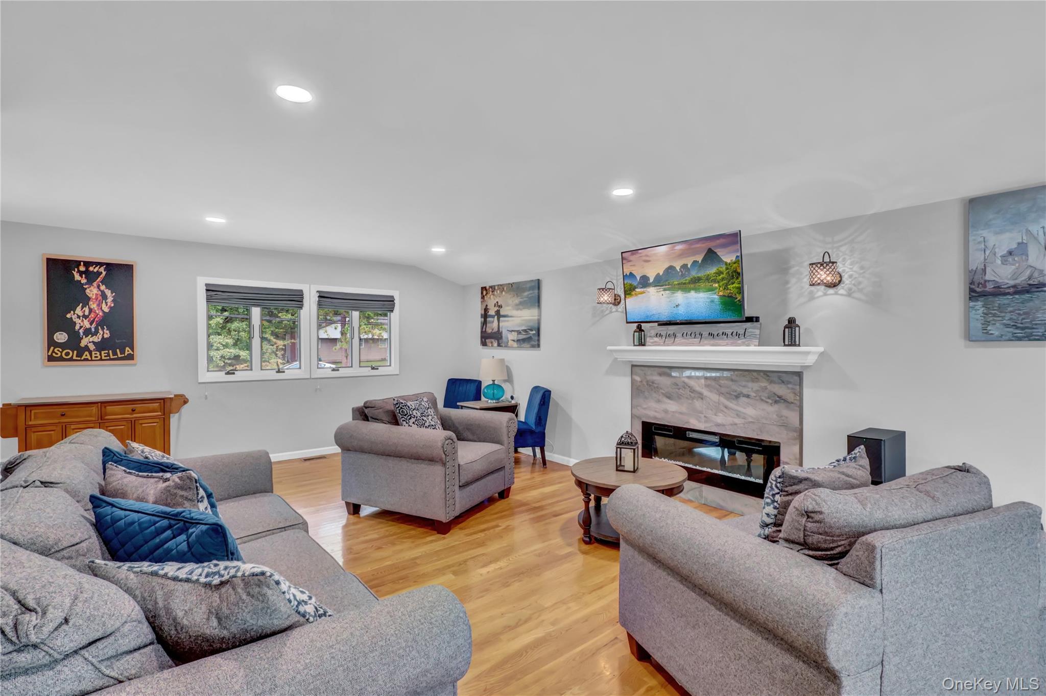 627 Sycamore Avenue, Bohemia, NY 11716