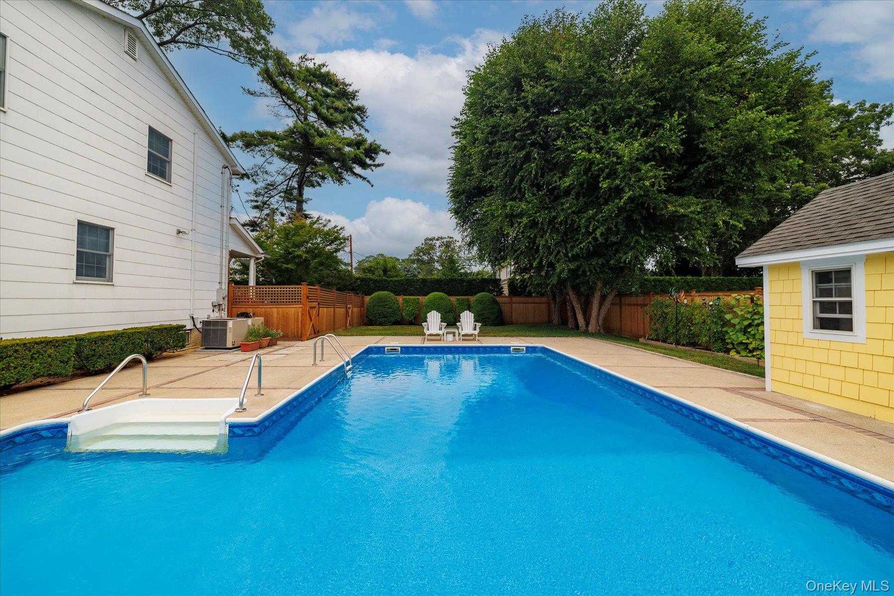 14 Olive Court, Rockville Centre, NY 11570