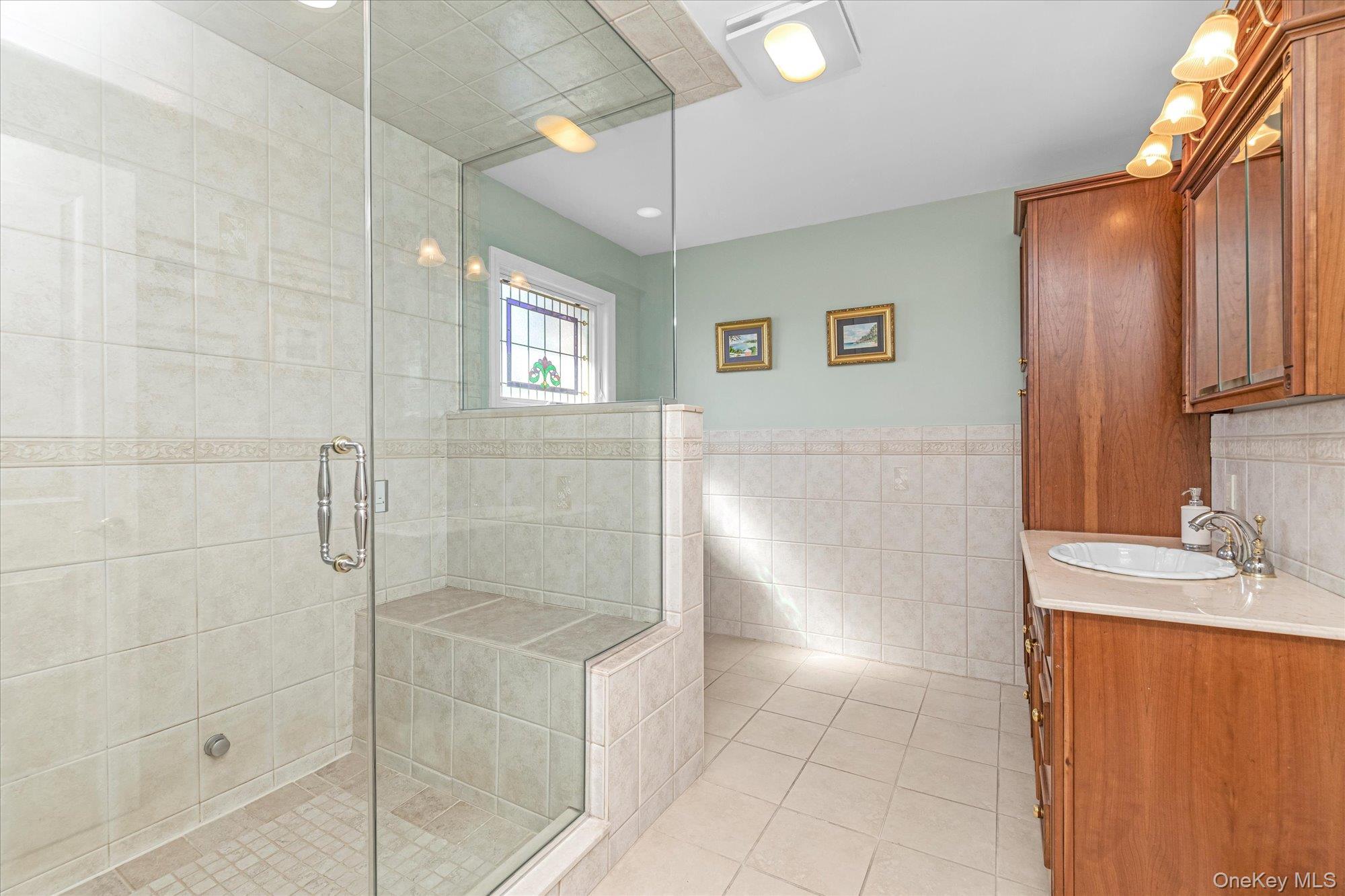 14 Olive Court, Rockville Centre, NY 11570