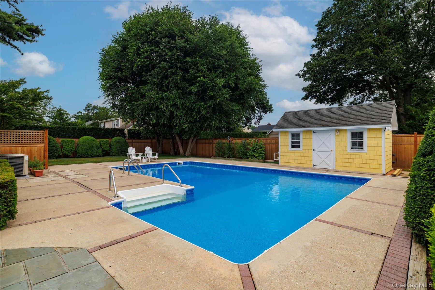 14 Olive Court, Rockville Centre, NY 11570