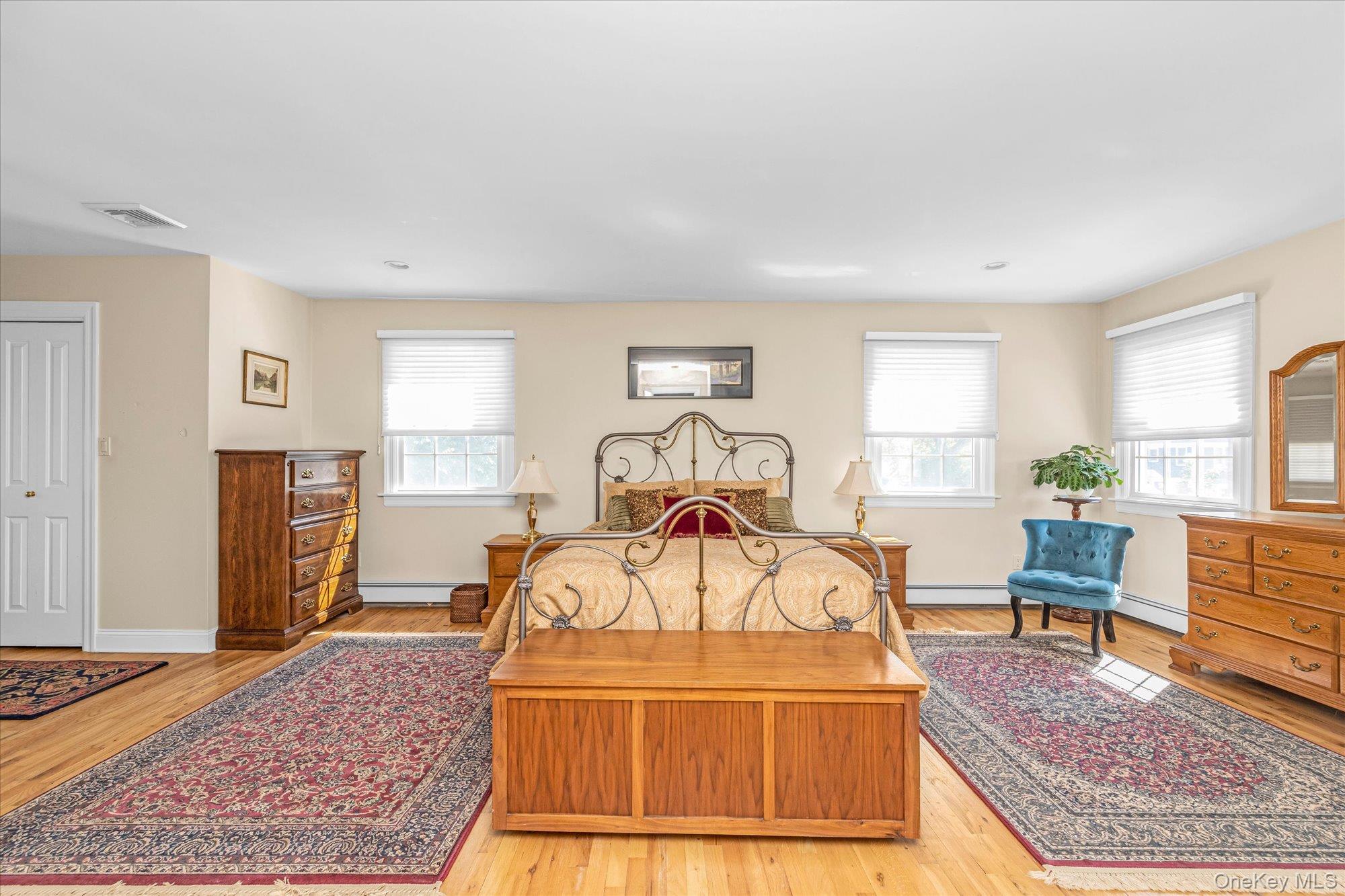 14 Olive Court, Rockville Centre, NY 11570