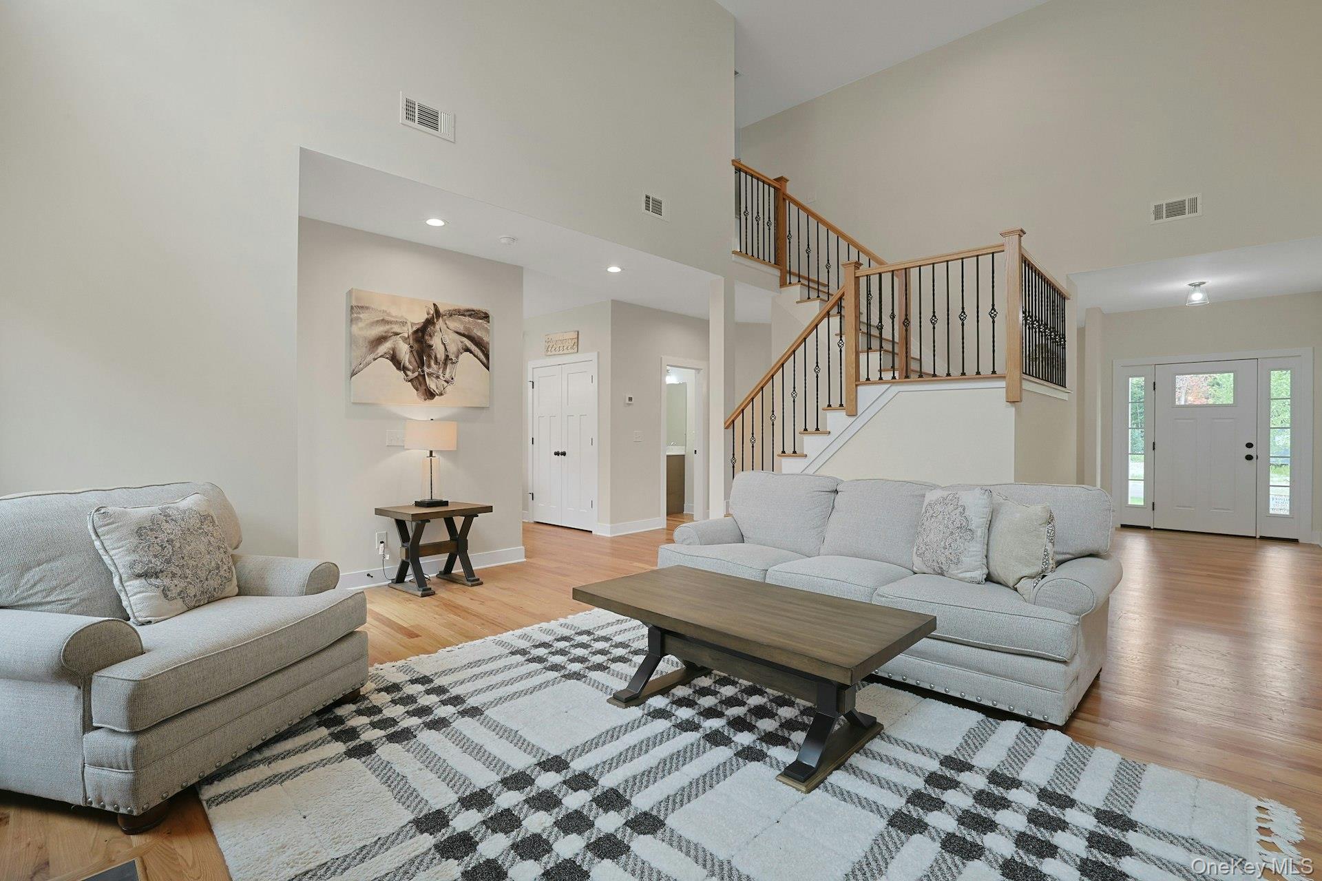 16 McDonald Court, New Windsor, NY 12553