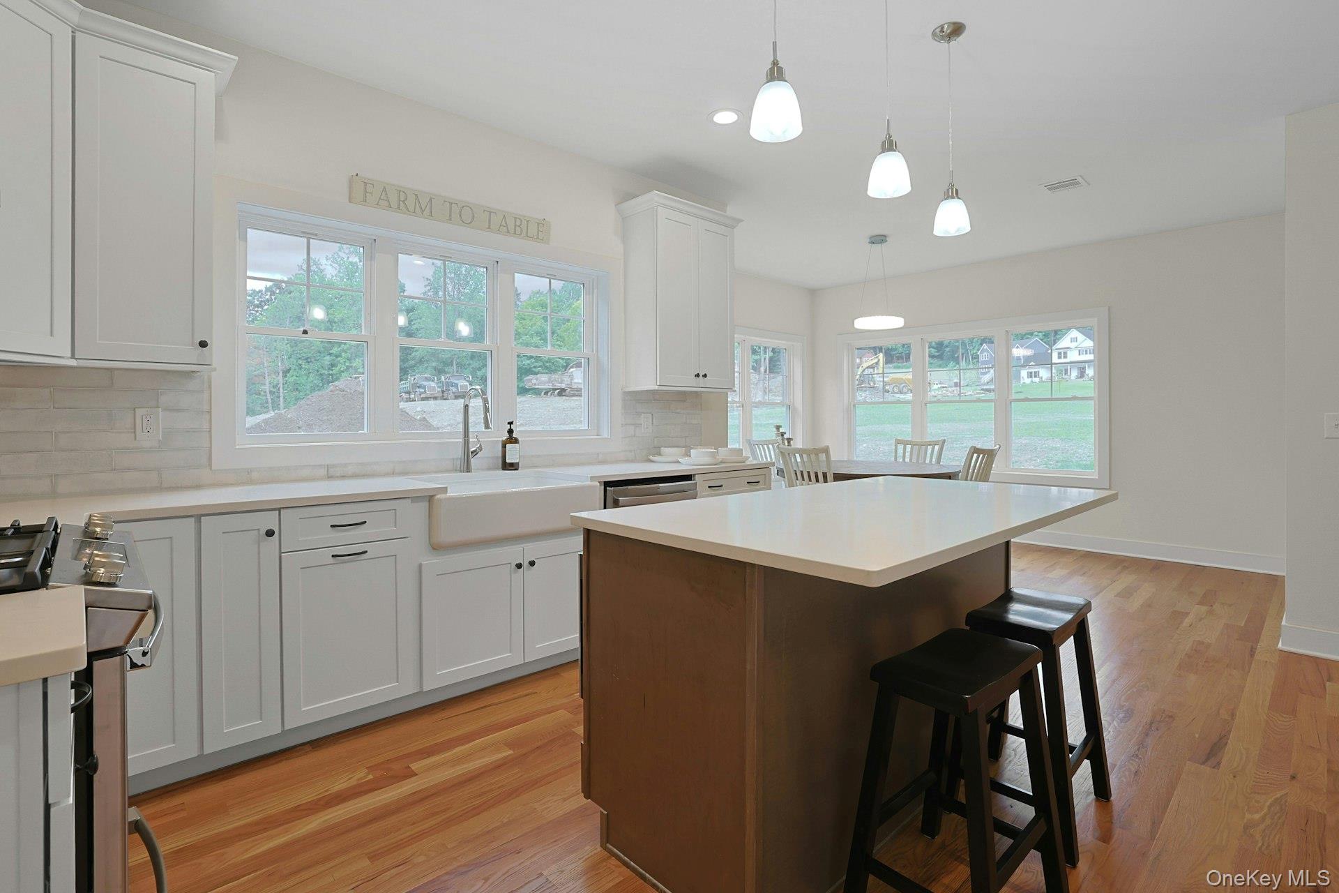 16 McDonald Court, New Windsor, NY 12553