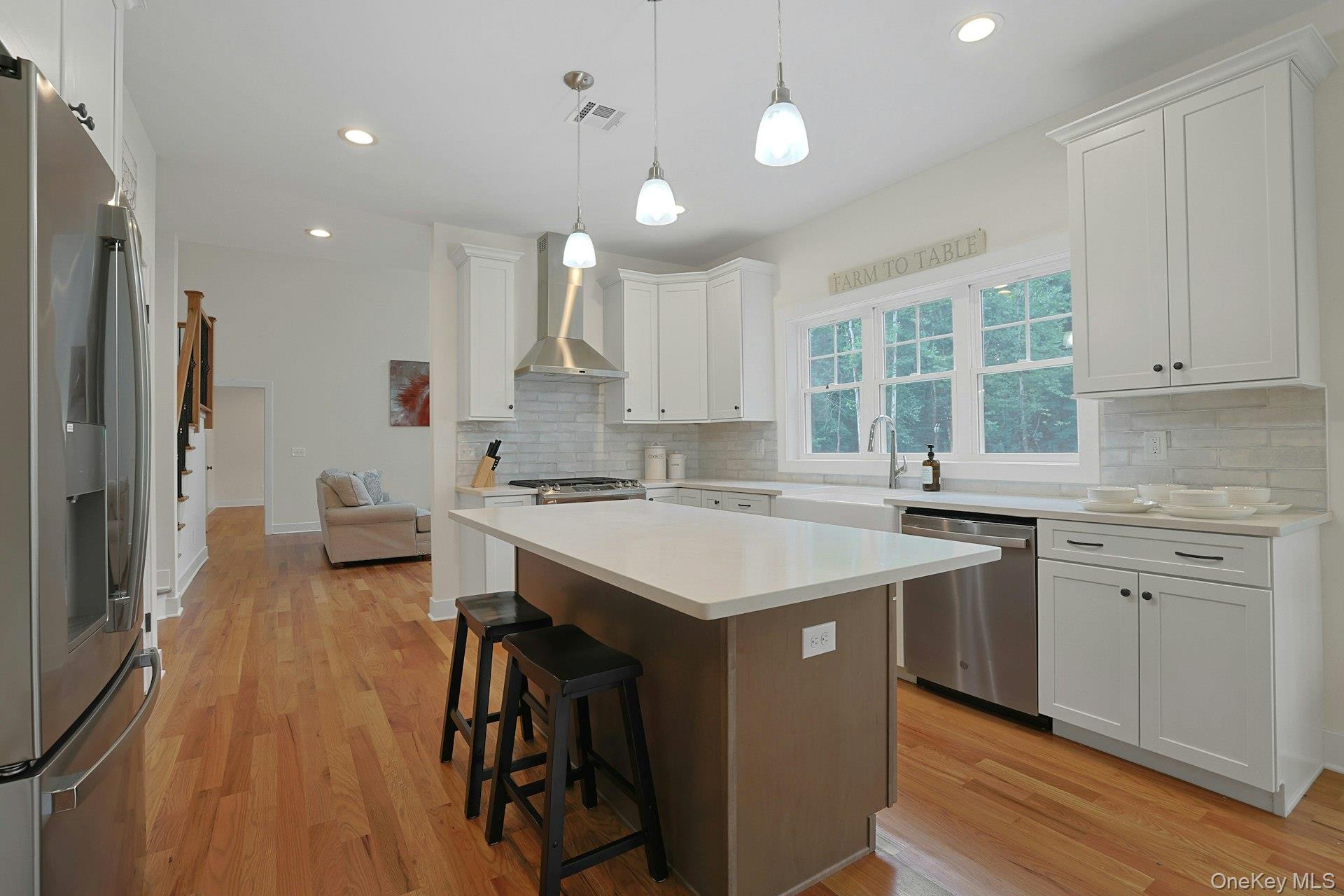 16 McDonald Court, New Windsor, NY 12553