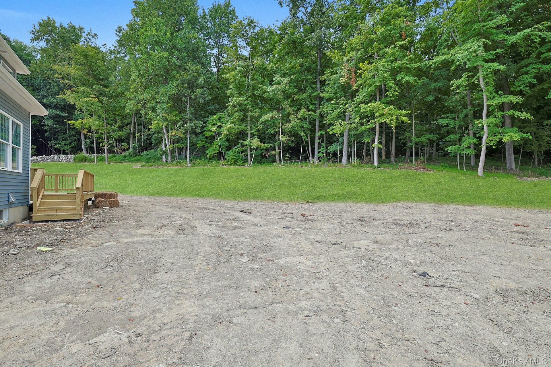 16 McDonald Court, New Windsor, NY 12553