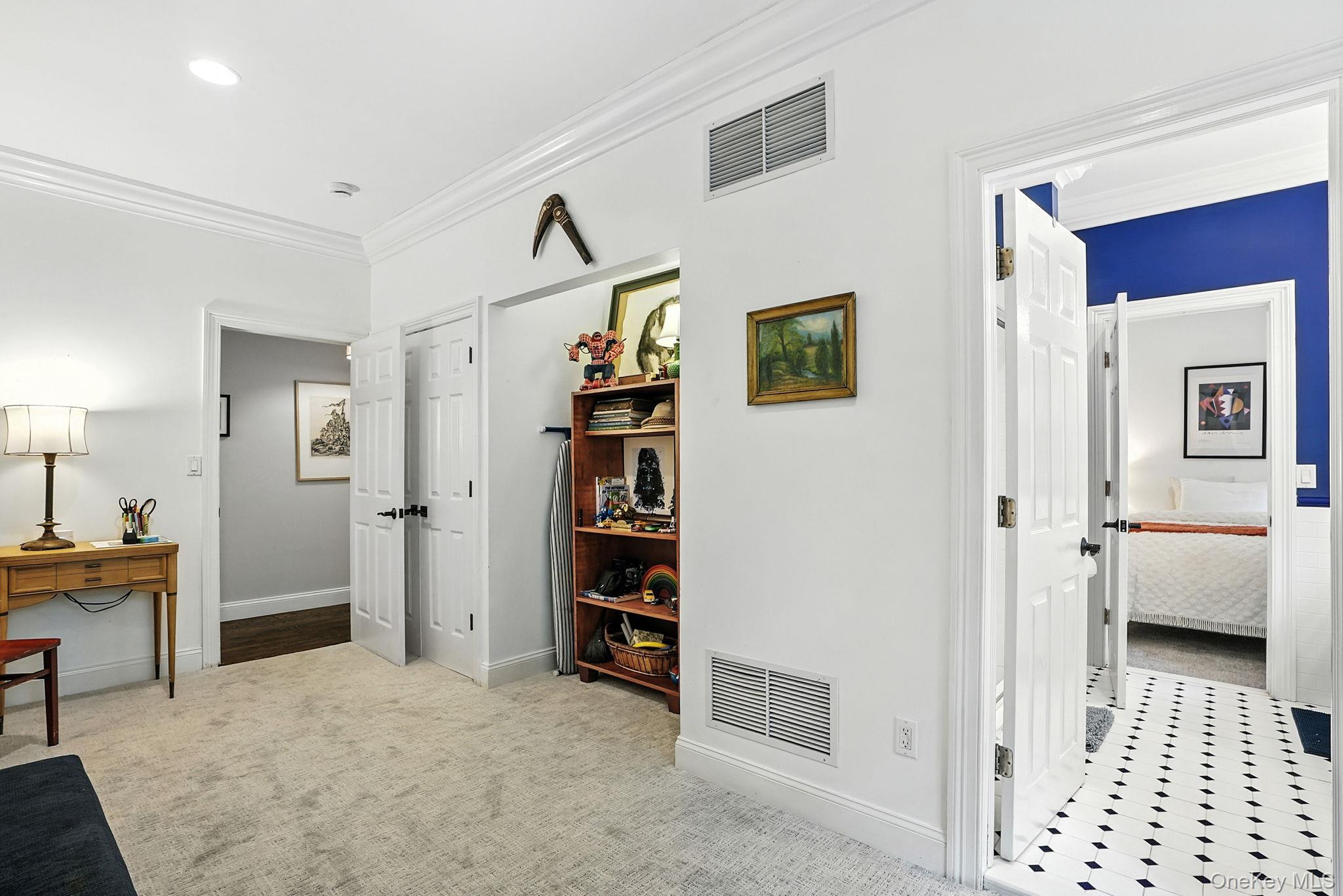 417 Long Hill Road E, Briarcliff Manor, NY 10510