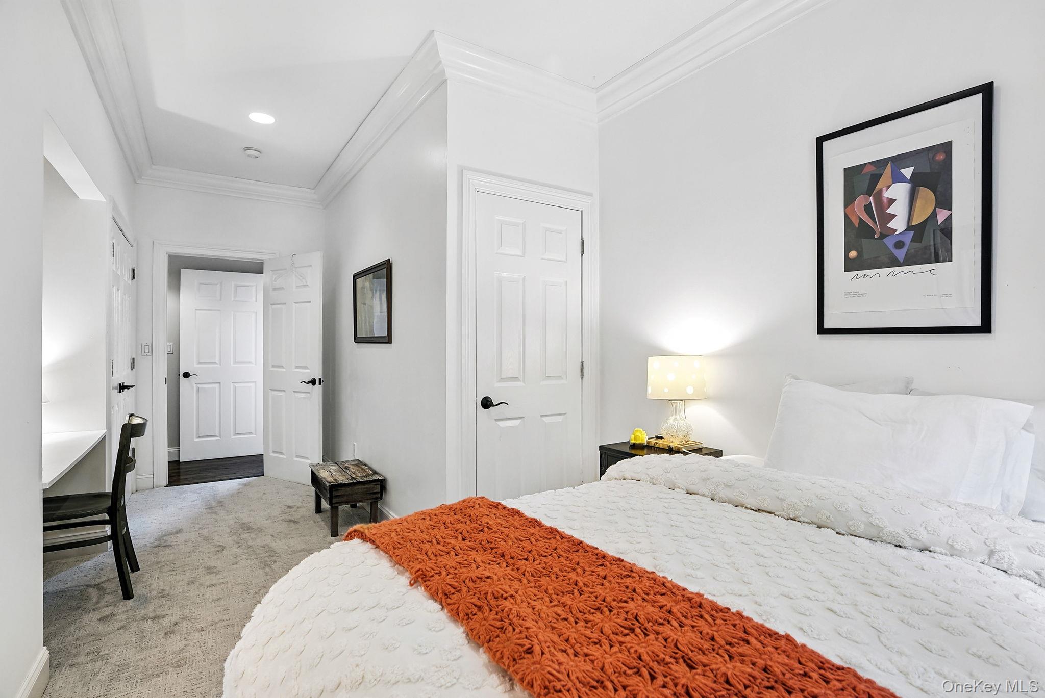 417 Long Hill Road E, Briarcliff Manor, NY 10510