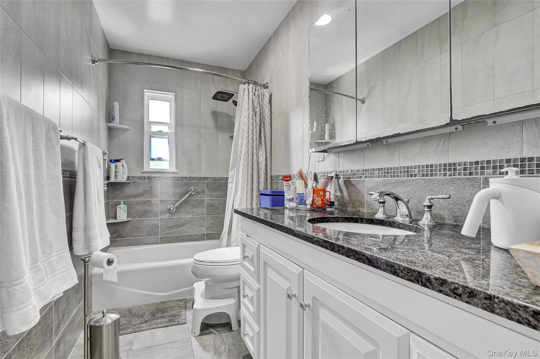 217-18 64 Avenue, Bayside, NY 11364