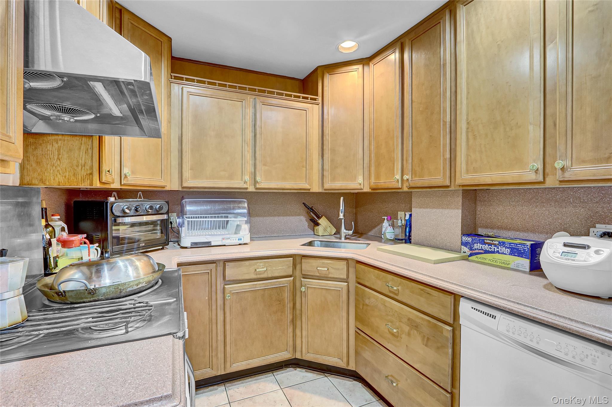 217-18 64 Avenue, Bayside, NY 11364