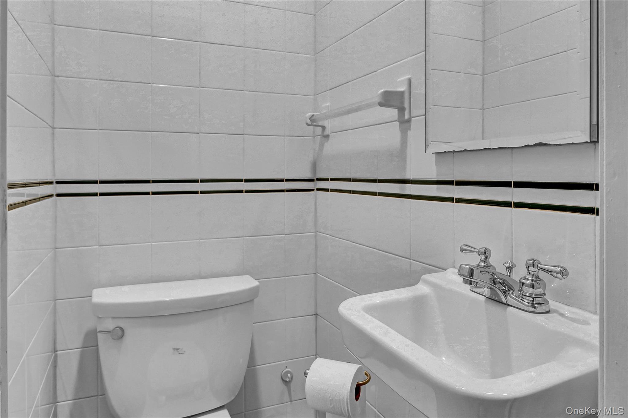 217-18 64 Avenue, Bayside, NY 11364