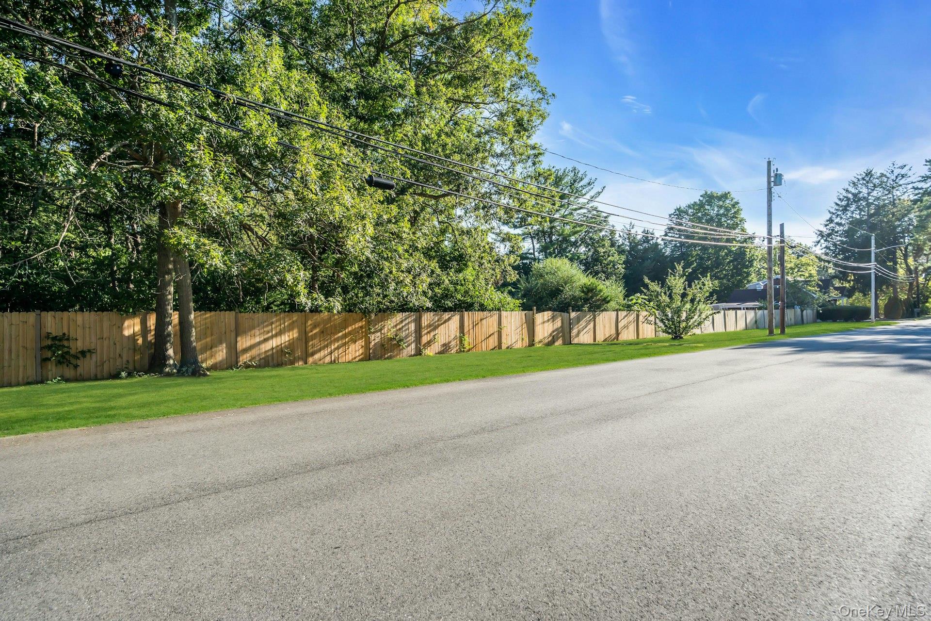 24 Ormond Street, Dix Hills, NY 11746