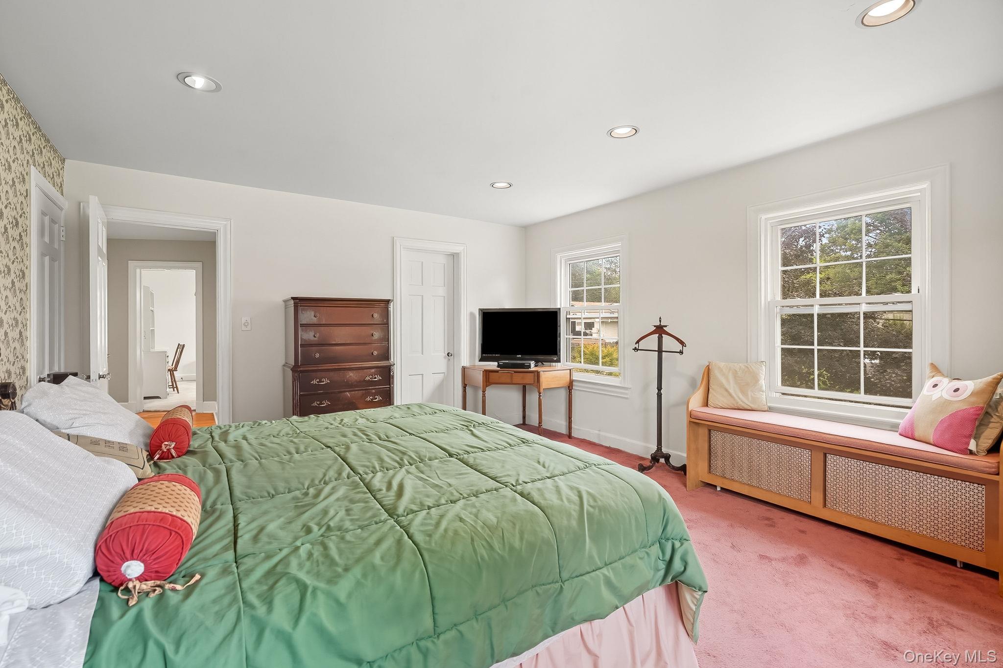 115 Hartsdale Avenue, White Plains, NY 10606