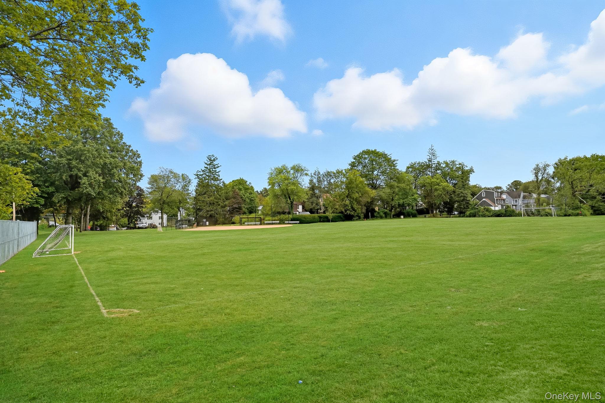 115 Hartsdale Avenue, White Plains, NY 10606