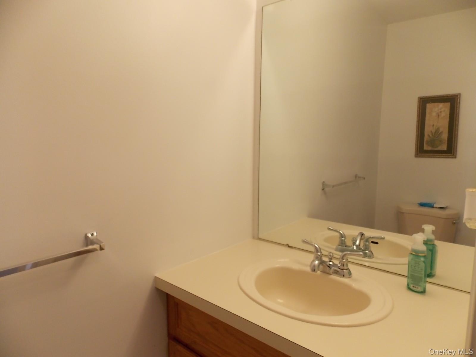 38 Matthews Lane, Washingtonville, NY 10992