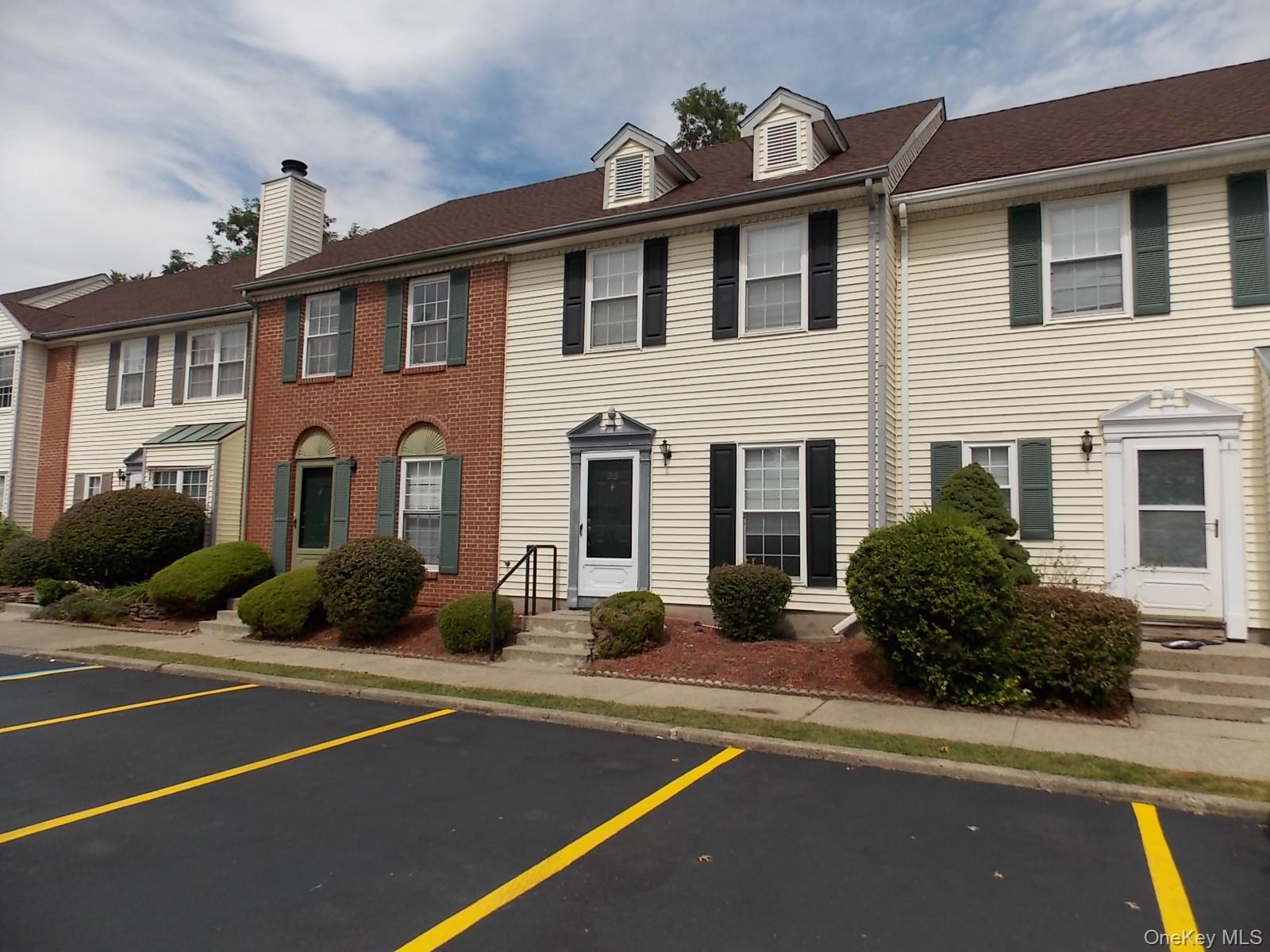 38 Matthews Lane, Washingtonville, NY 10992