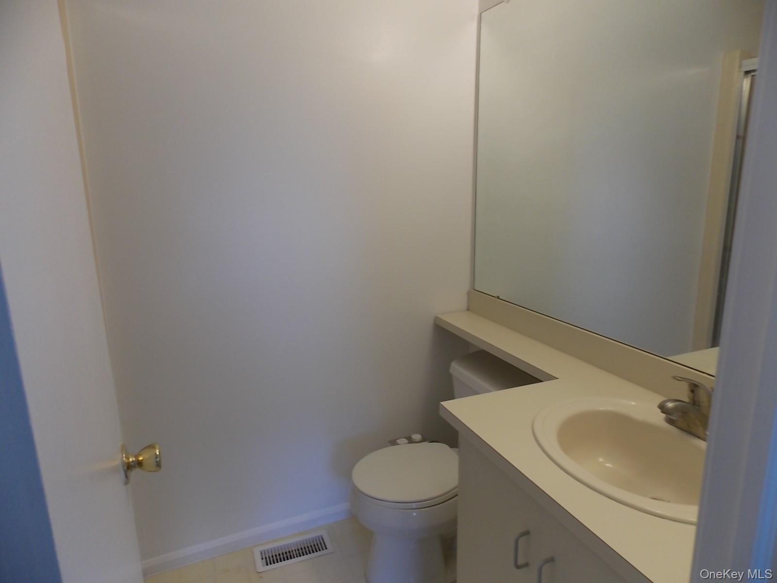 38 Matthews Lane, Washingtonville, NY 10992