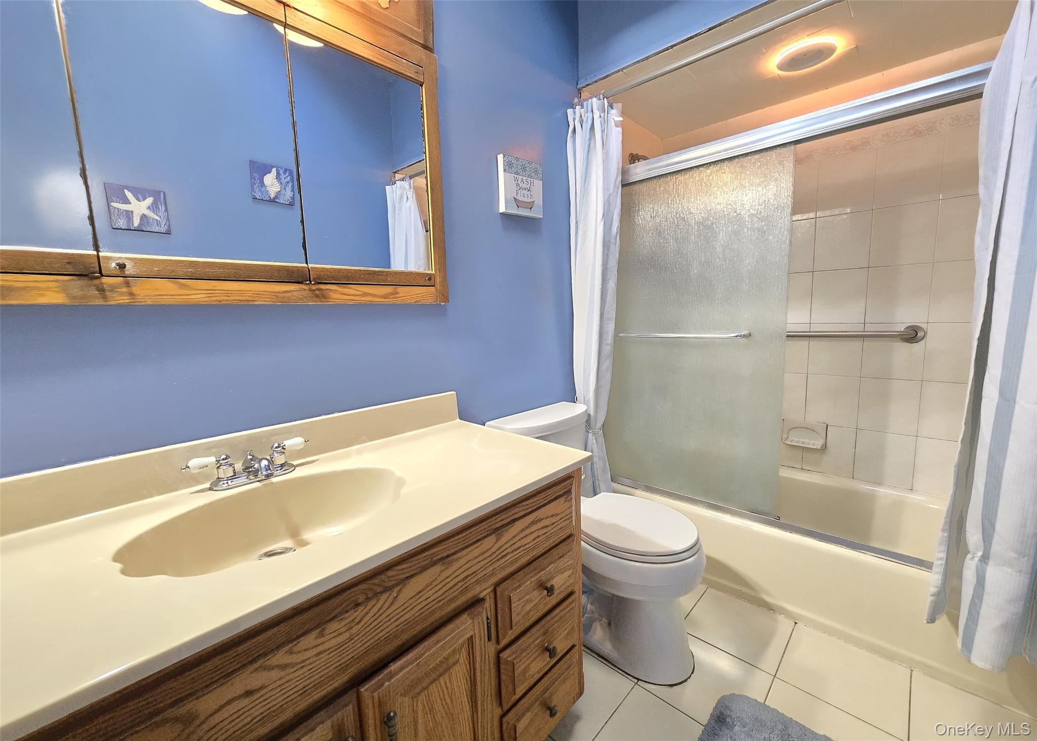 423 Alphabet Street, Holbrook, NY 11741