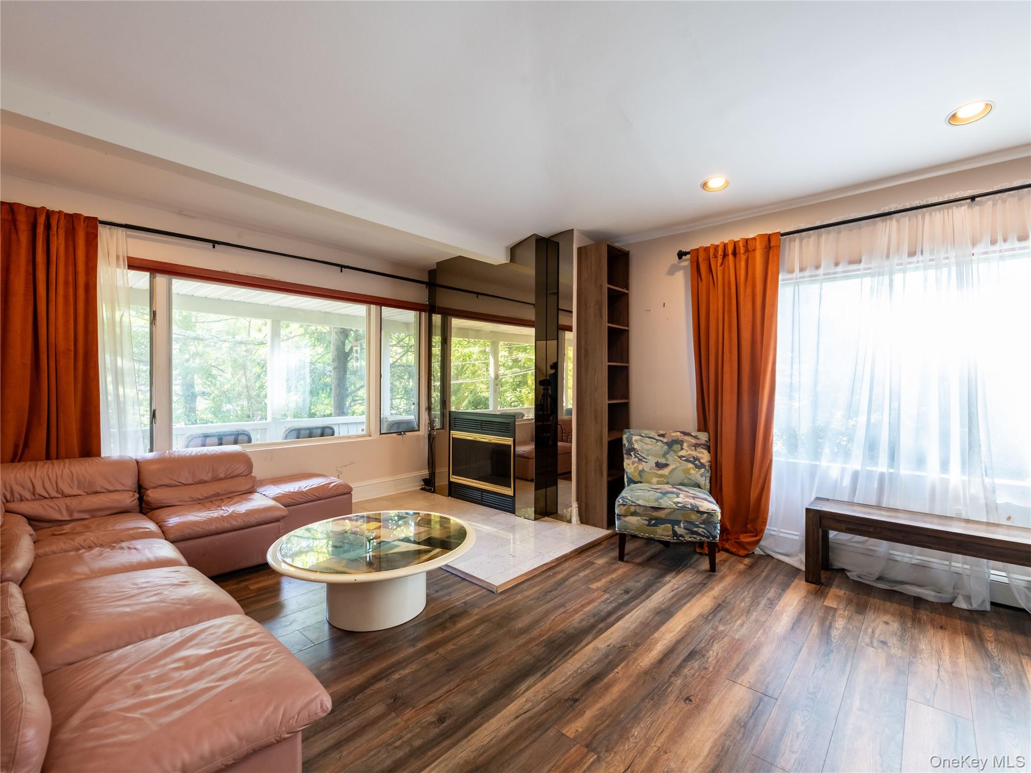 100 Station Road, Great Neck, NY 11023