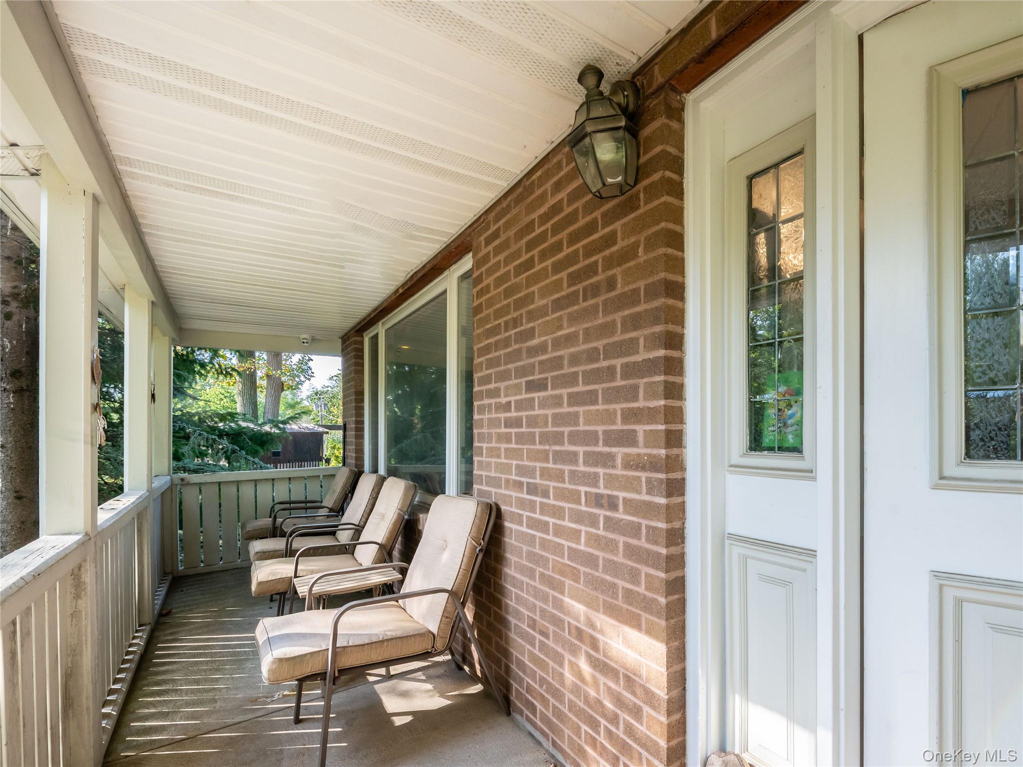 100 Station Road, Great Neck, NY 11023