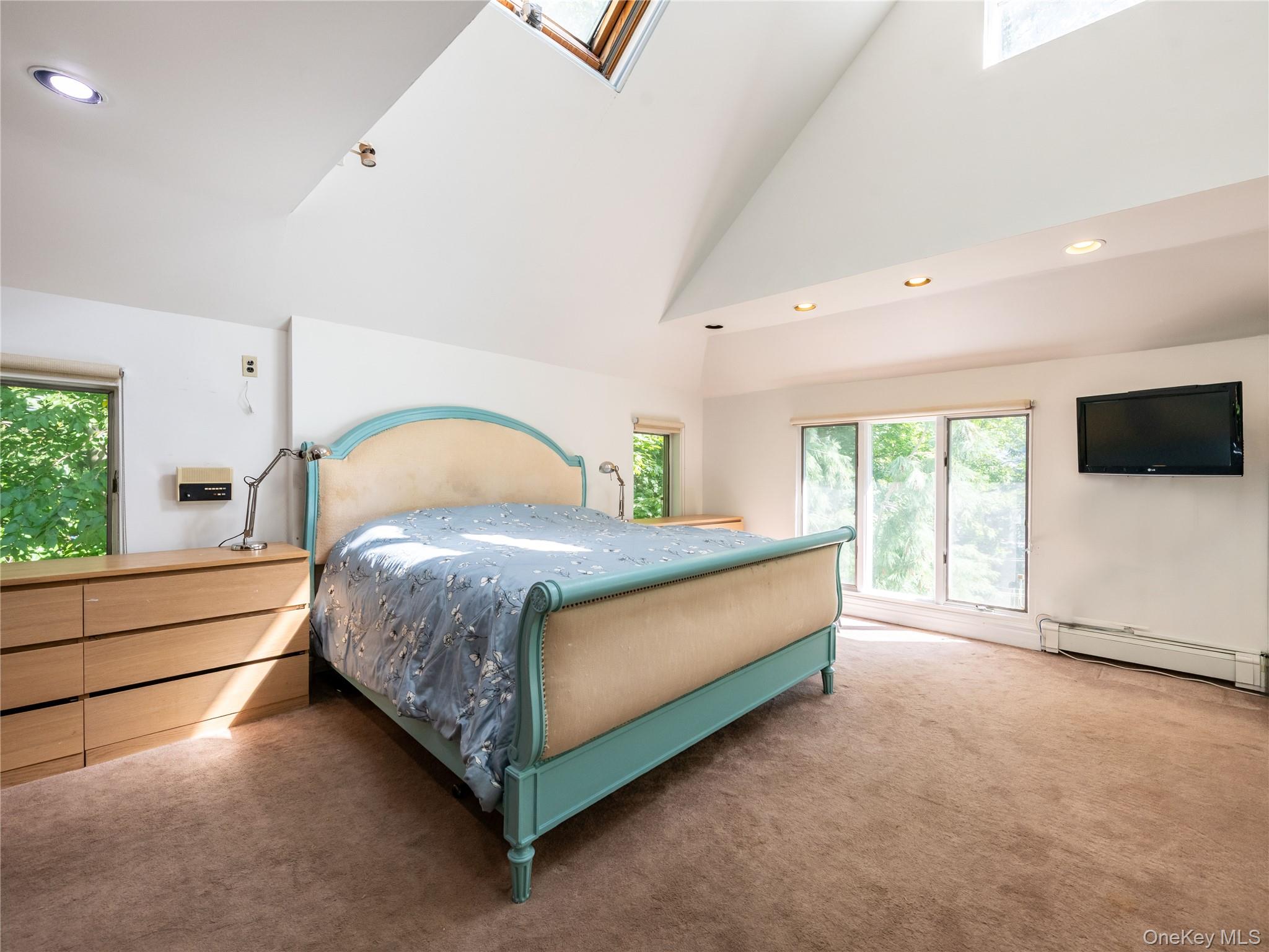 100 Station Road, Great Neck, NY 11023