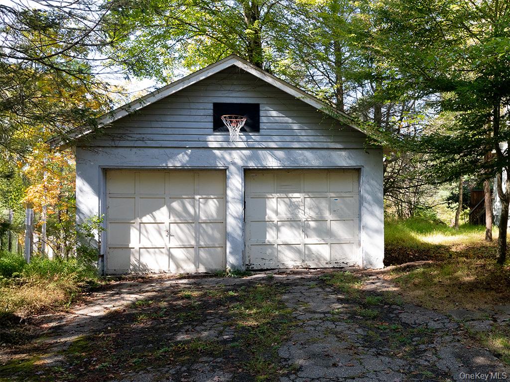 328 Lakeview Drive, Highland Lake, NY 12743