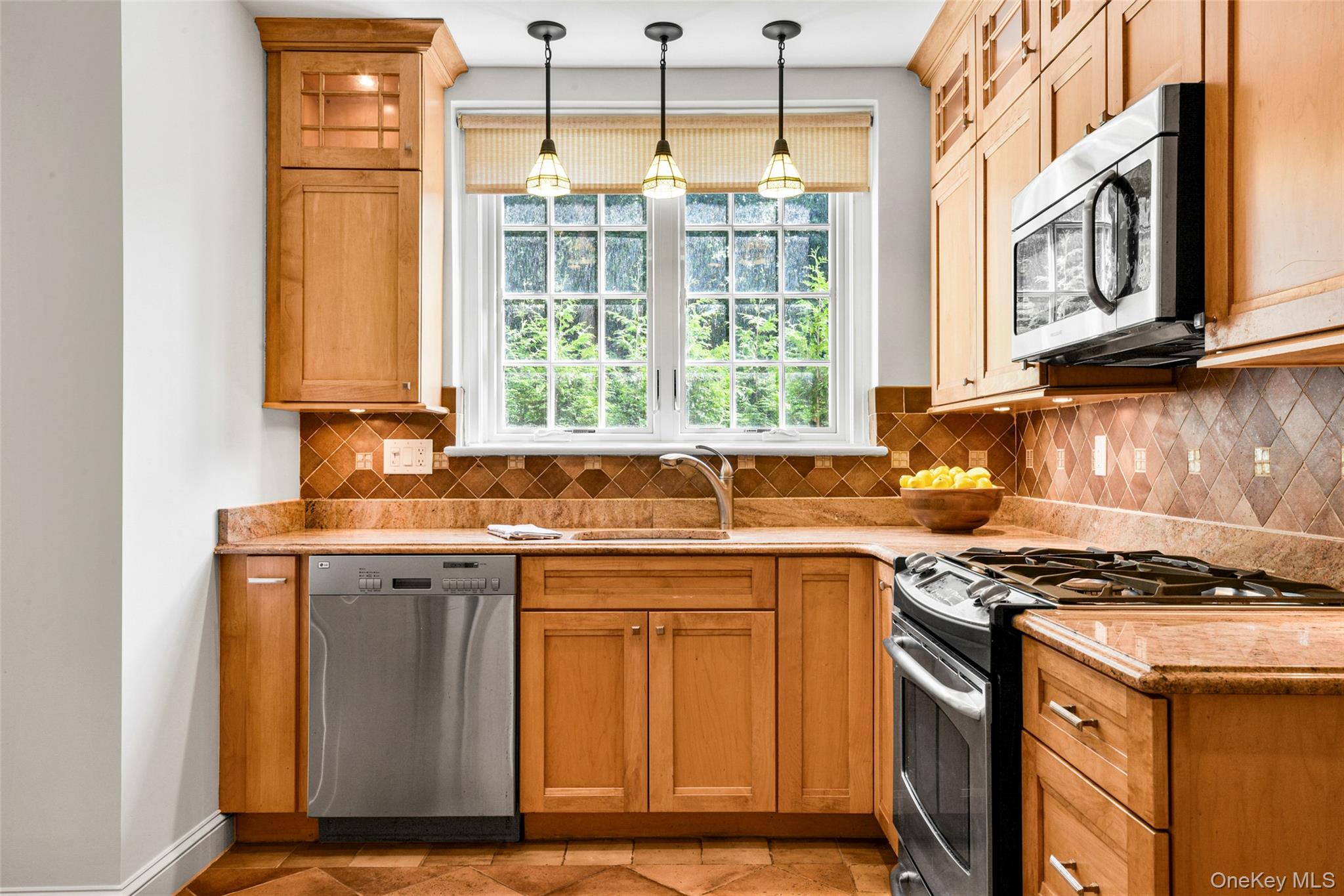 1 Rivermere # 1G, Bronxville, NY 10708